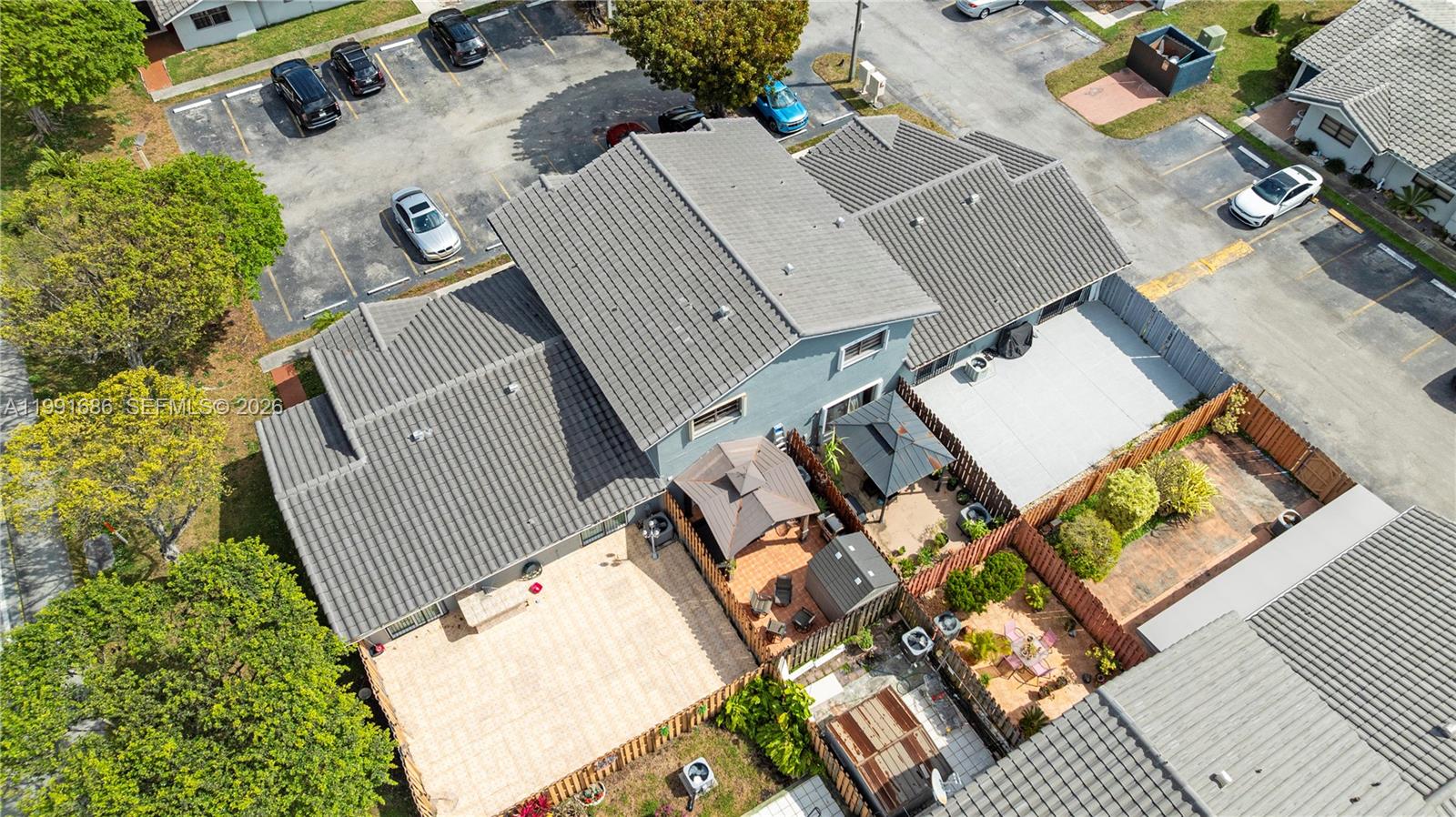 10908 NW 7th St #403 Miami, FL 33172