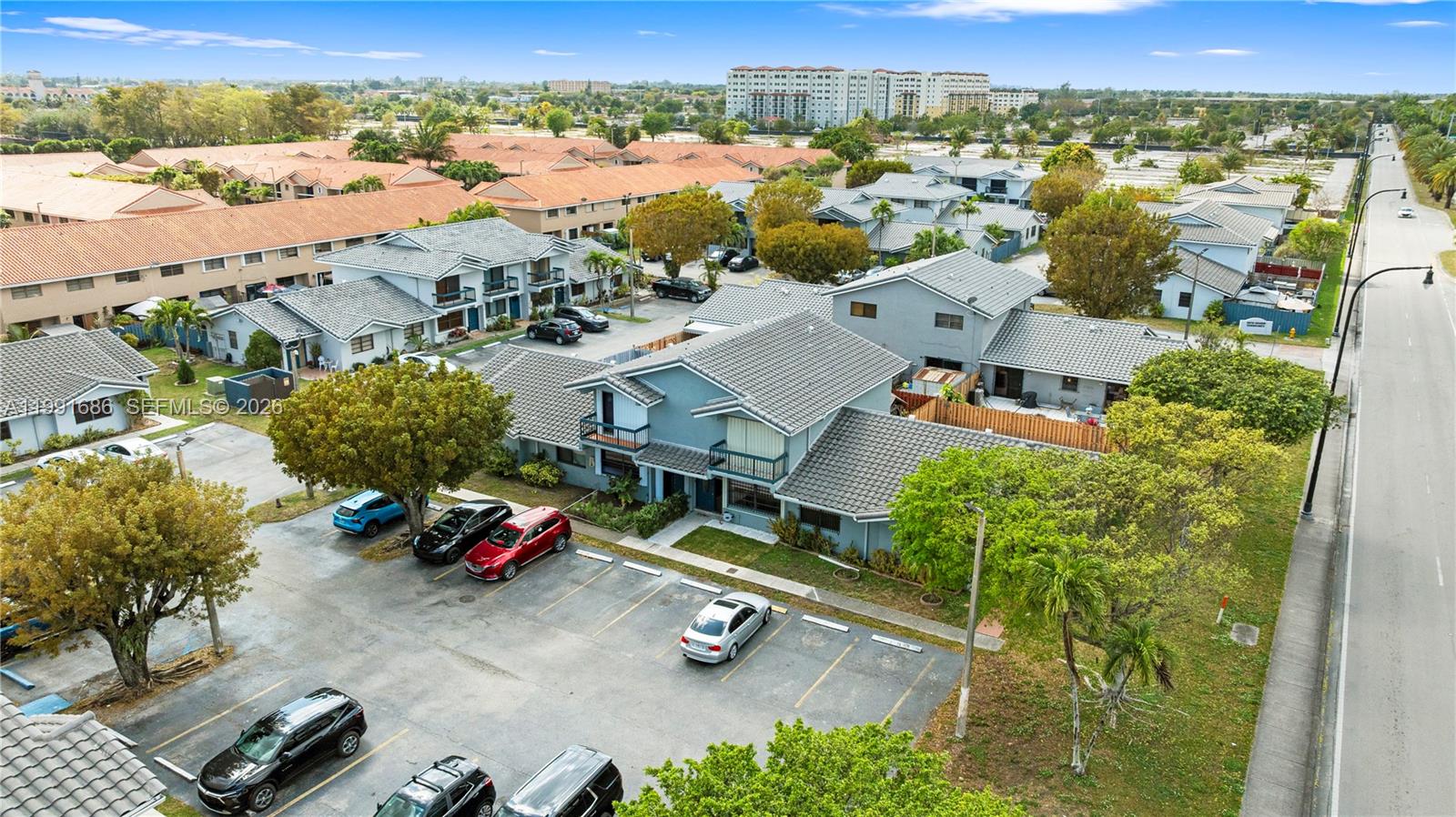 10908 NW 7th St #403 Miami, FL 33172