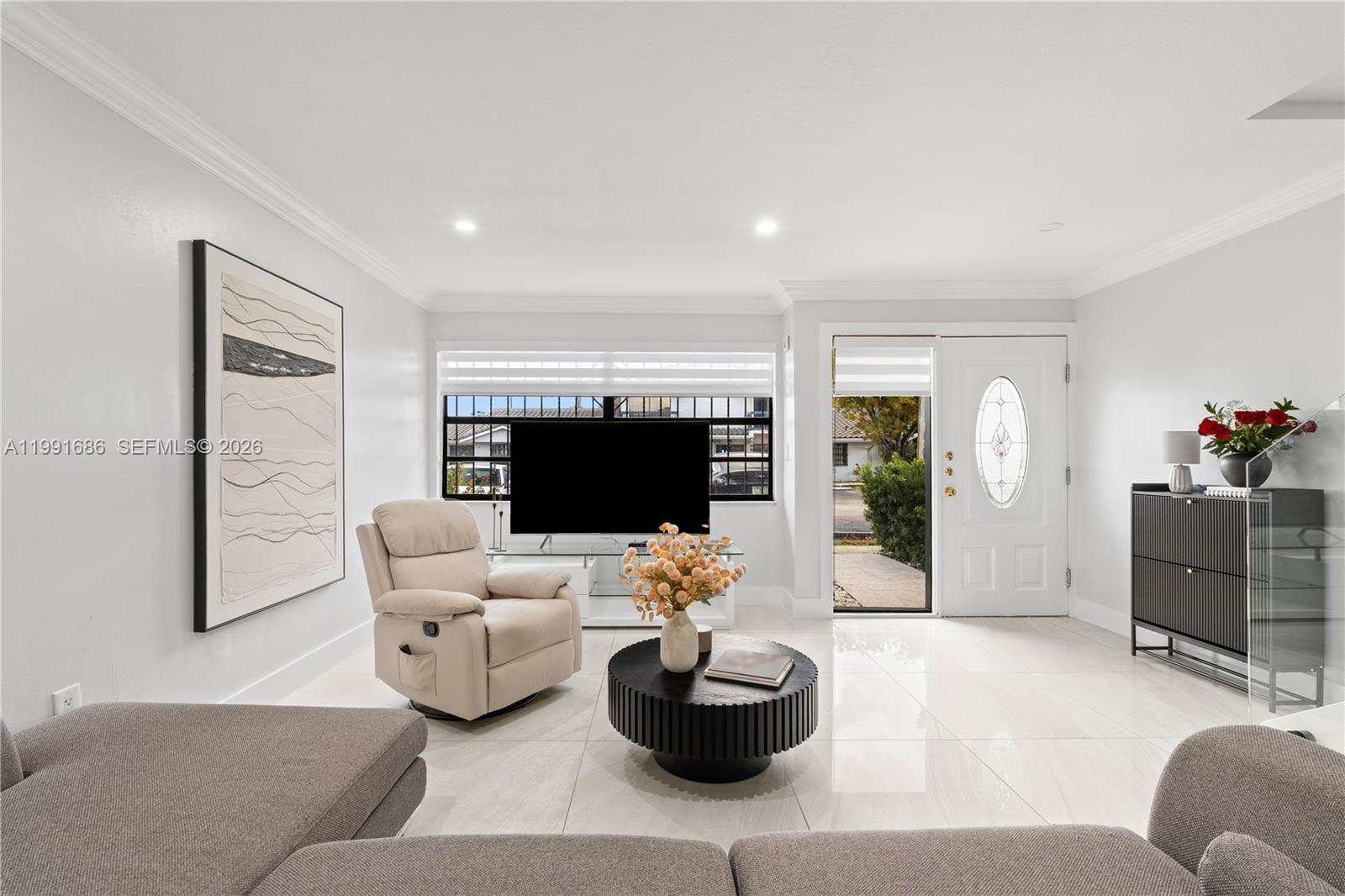 10908 NW 7th St #403 Miami, FL 33172