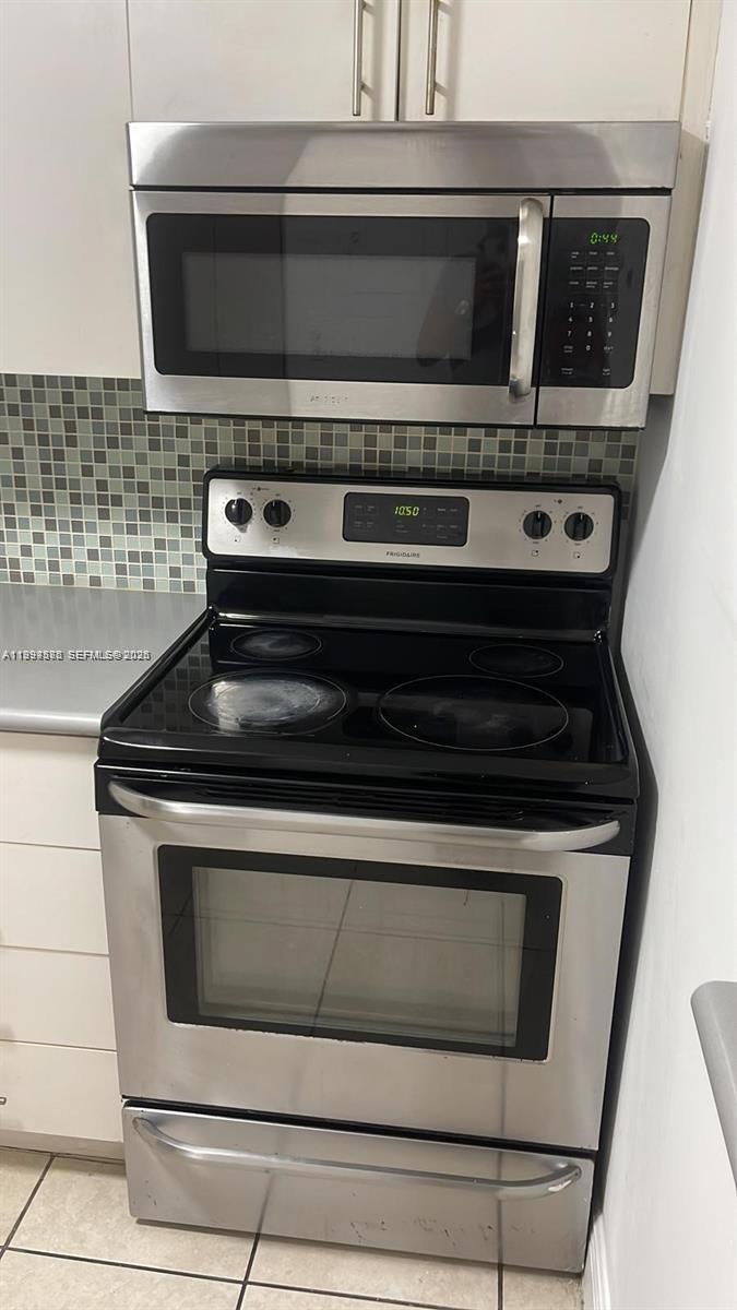 16950 W Dixie Hwy #127 North Miami Beach, FL 33160