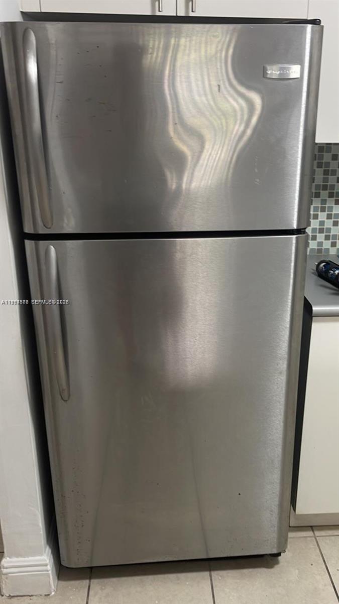 16950 W Dixie Hwy #127 North Miami Beach, FL 33160