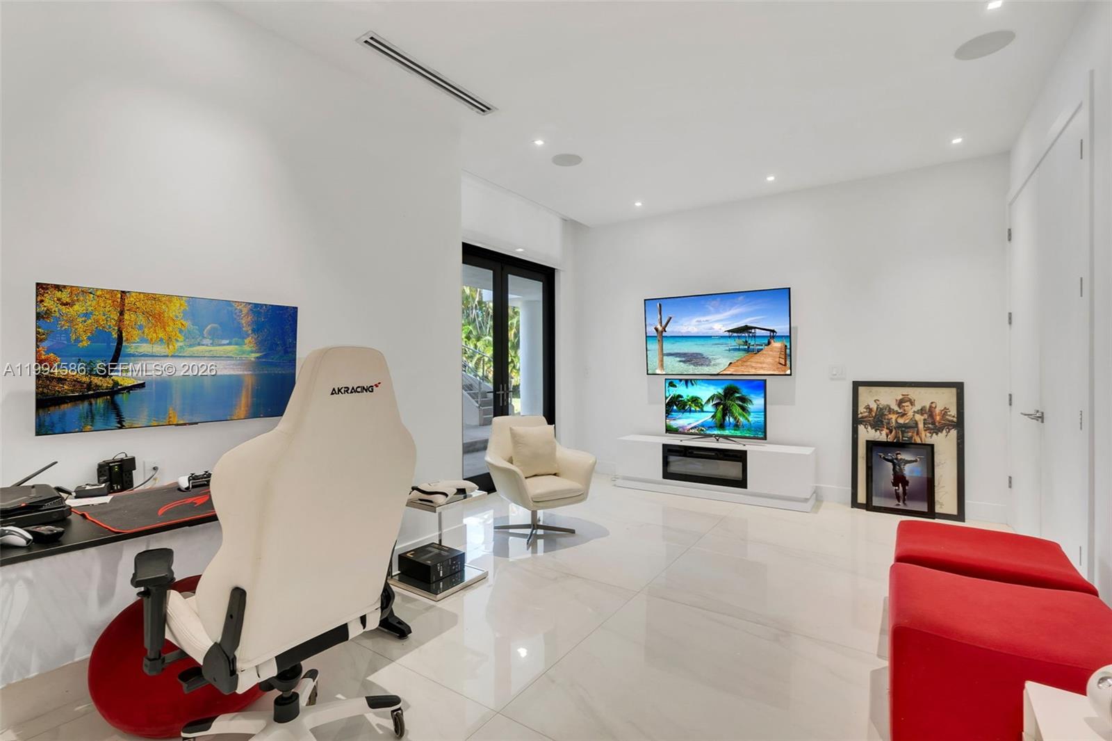 13441 Mustang Trl Southwest Ranches, FL 33330