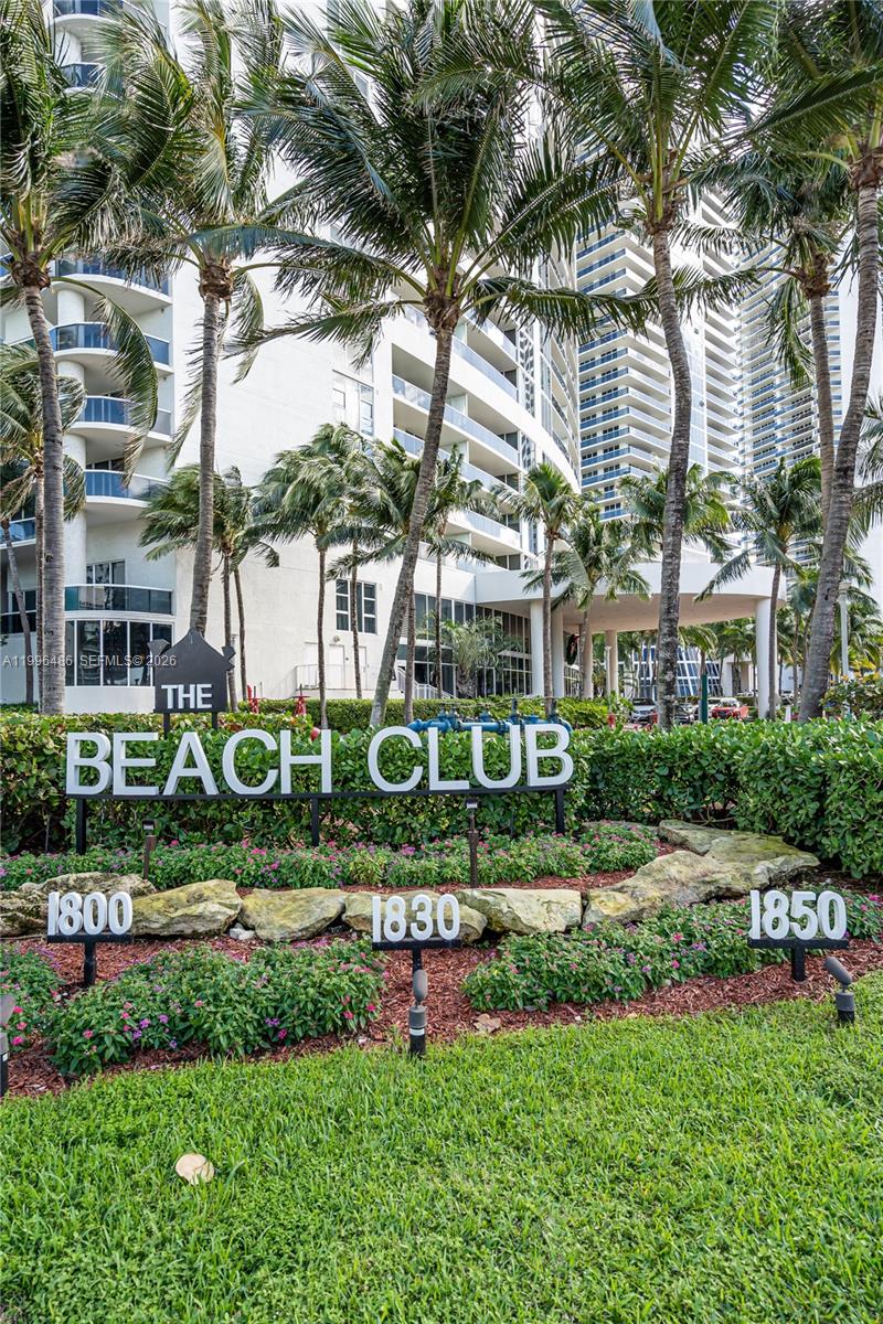 image Beach Club 235