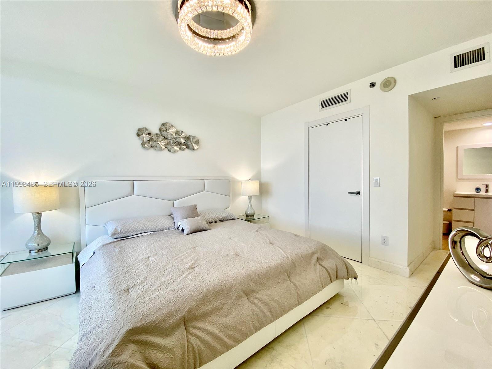 image Beach Club 229