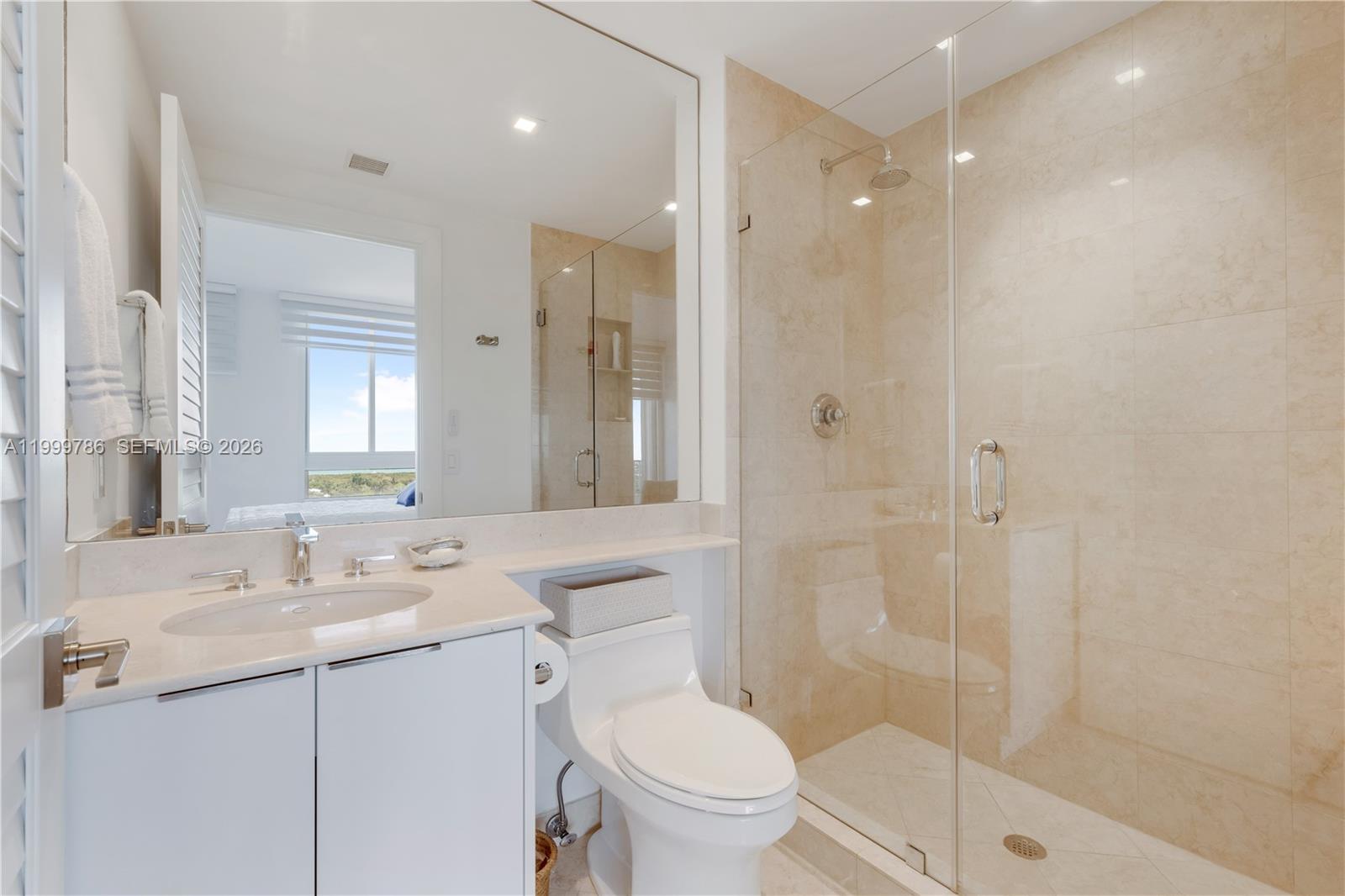 789 Crandon Blvd #1003 Key Biscayne, FL 33149