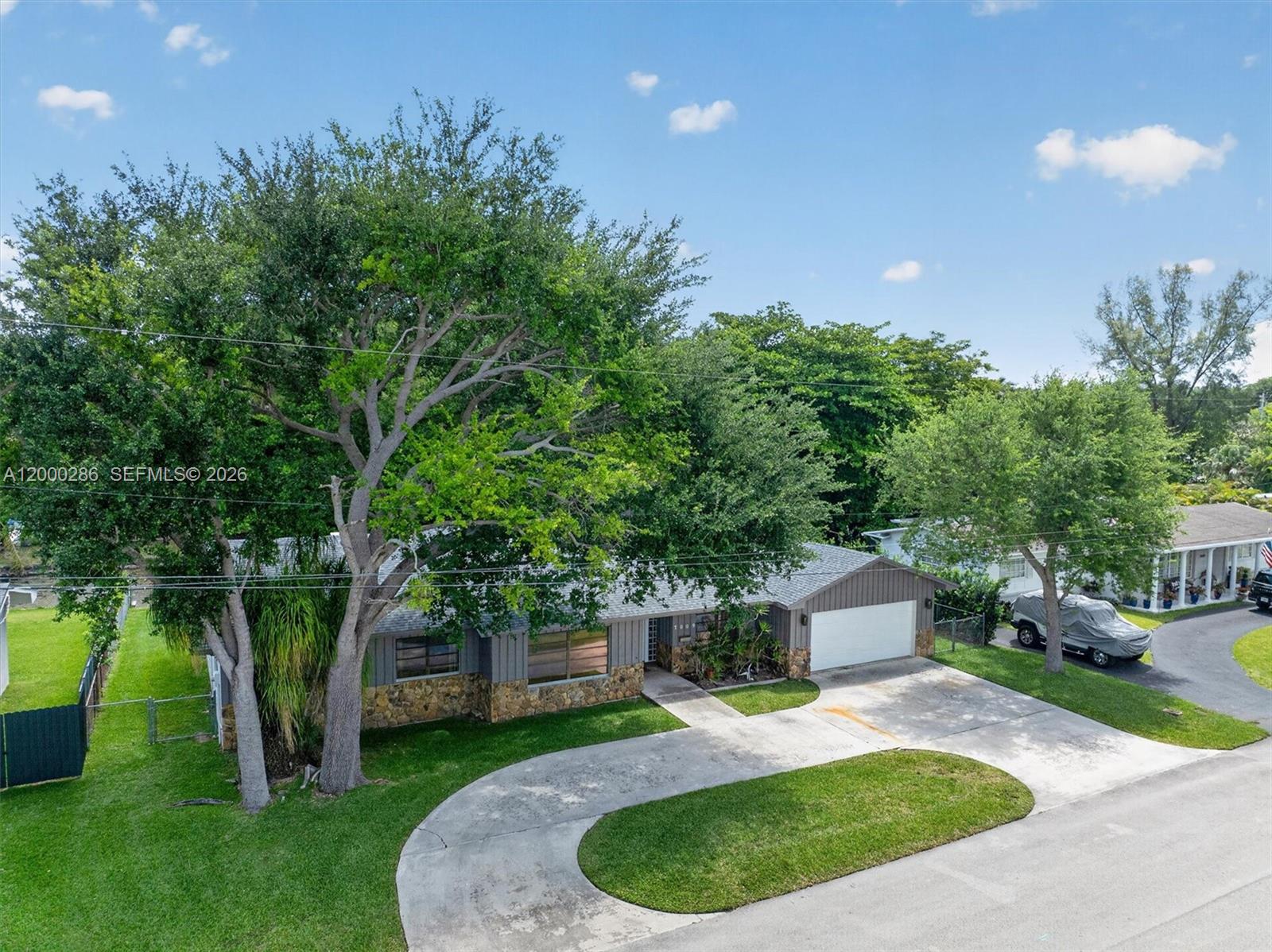 7009 SW 66th Ave South Miami, FL 33143