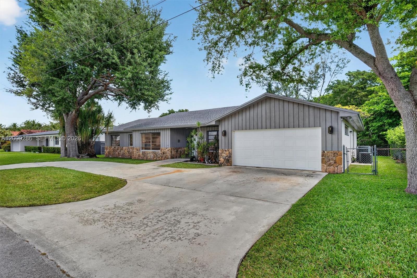 7009 SW 66th Ave South Miami, FL 33143