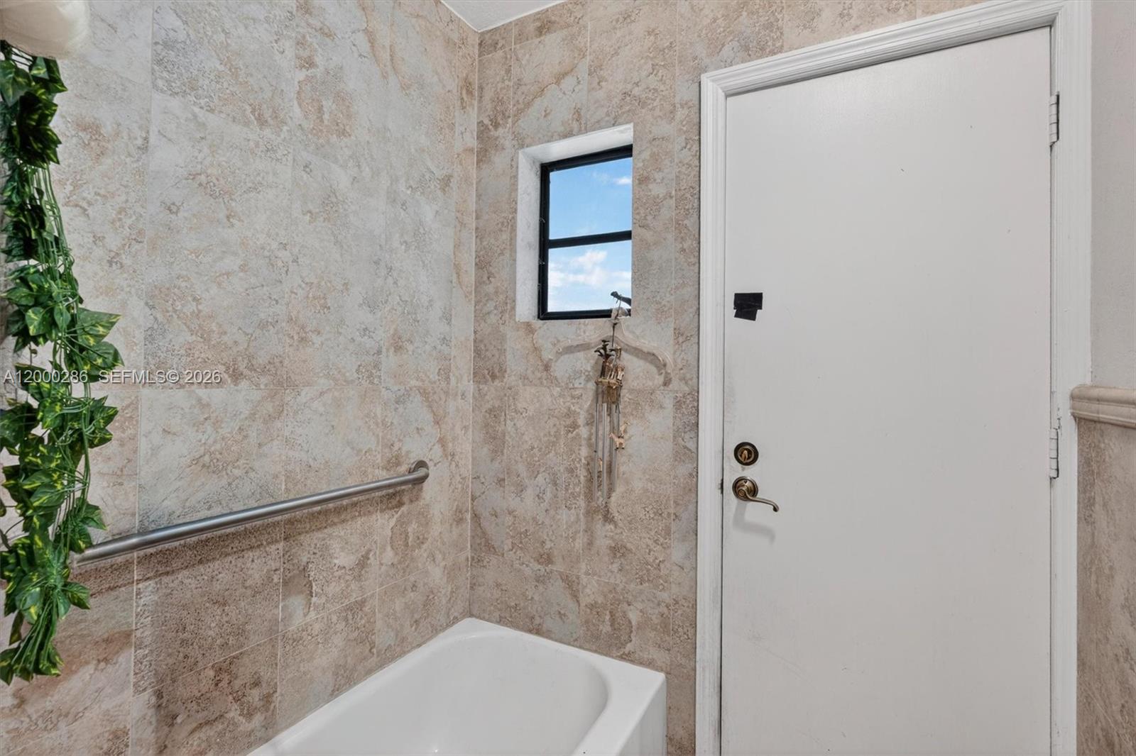 7009 SW 66th Ave South Miami, FL 33143