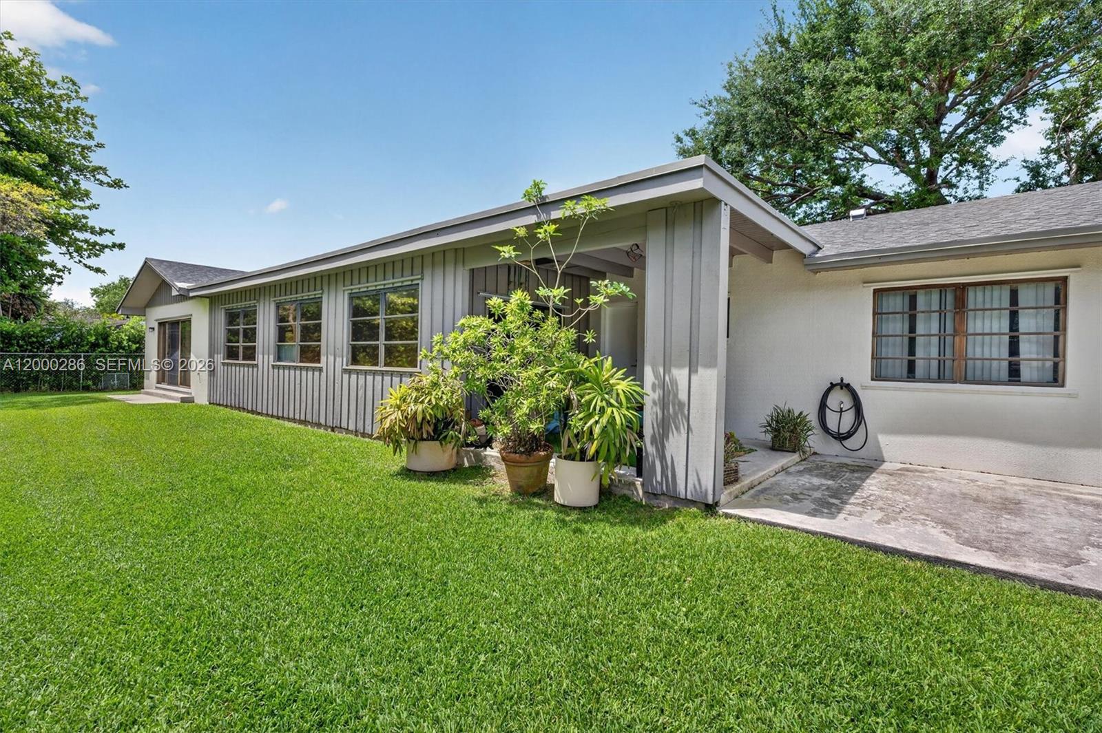 7009 SW 66th Ave South Miami, FL 33143