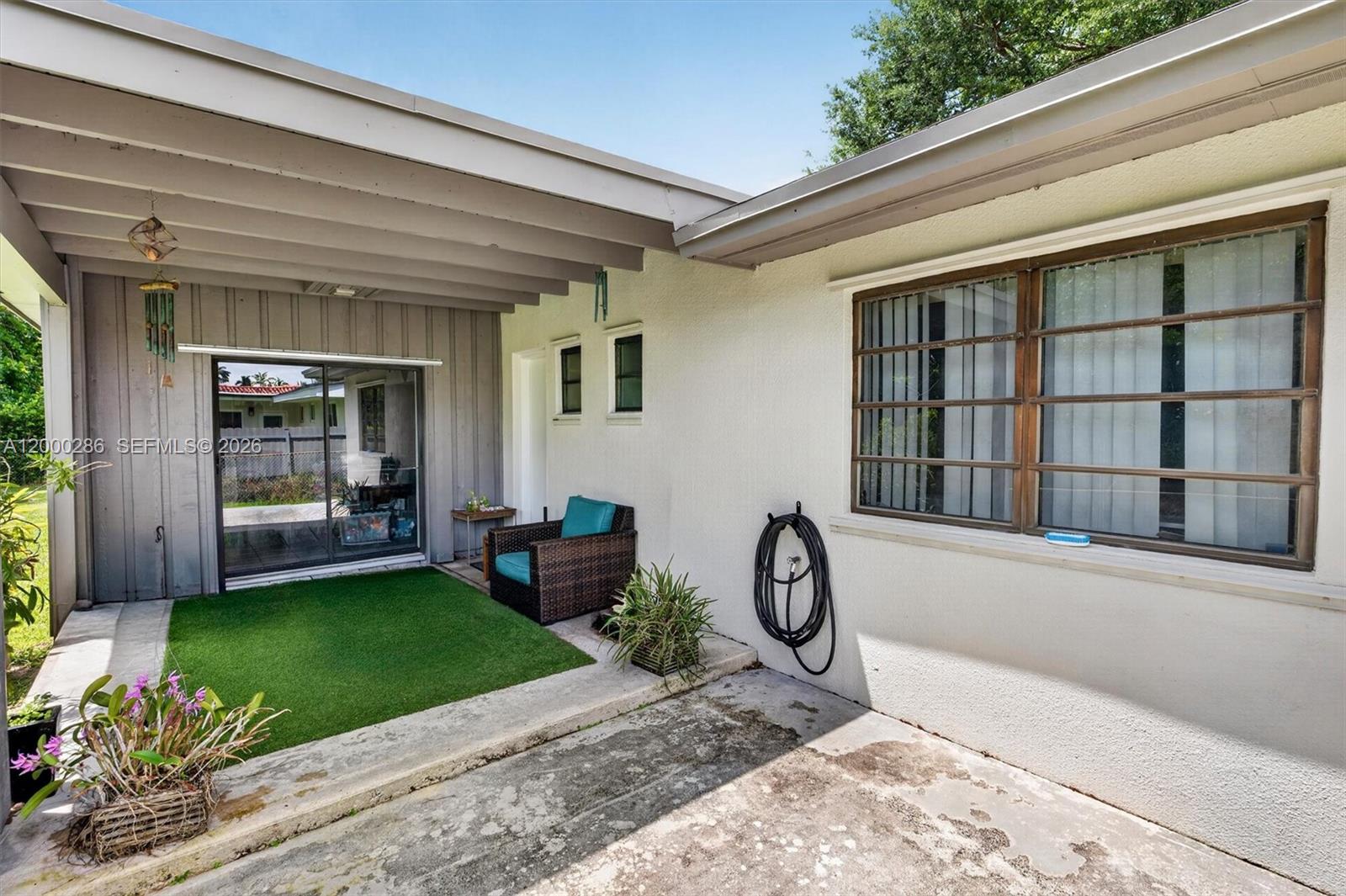 7009 SW 66th Ave South Miami, FL 33143