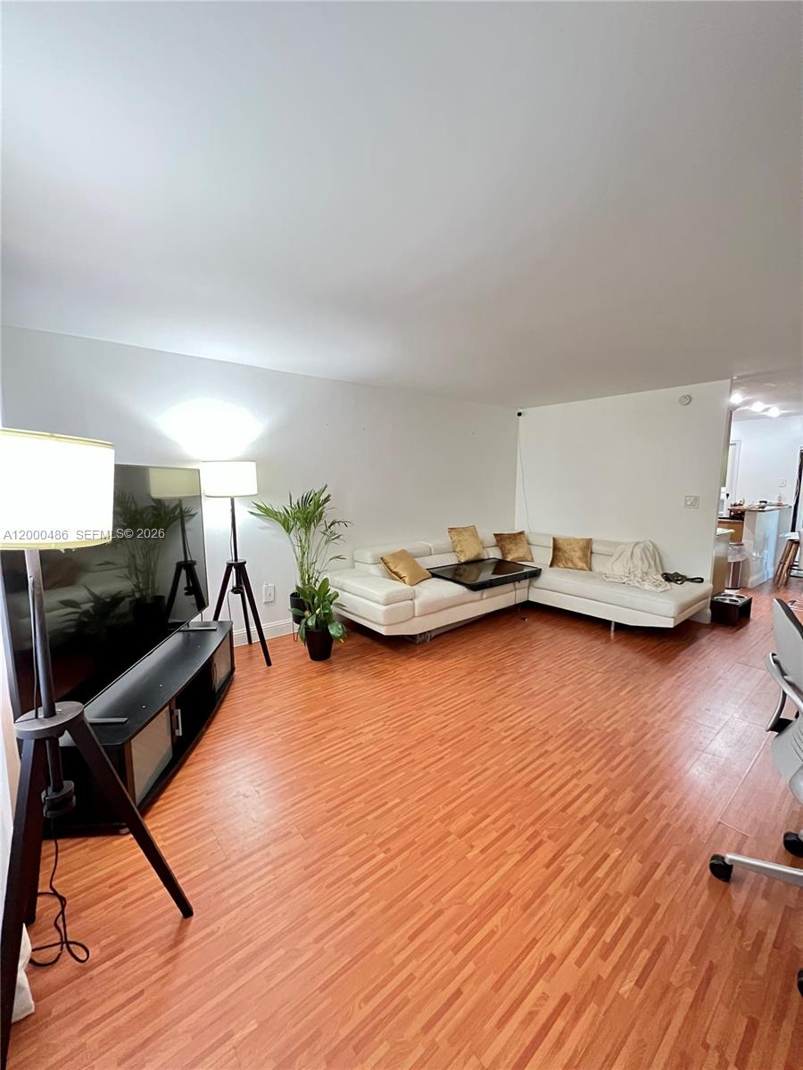 10370 SW 220th St #202 Cutler Bay, FL 33190