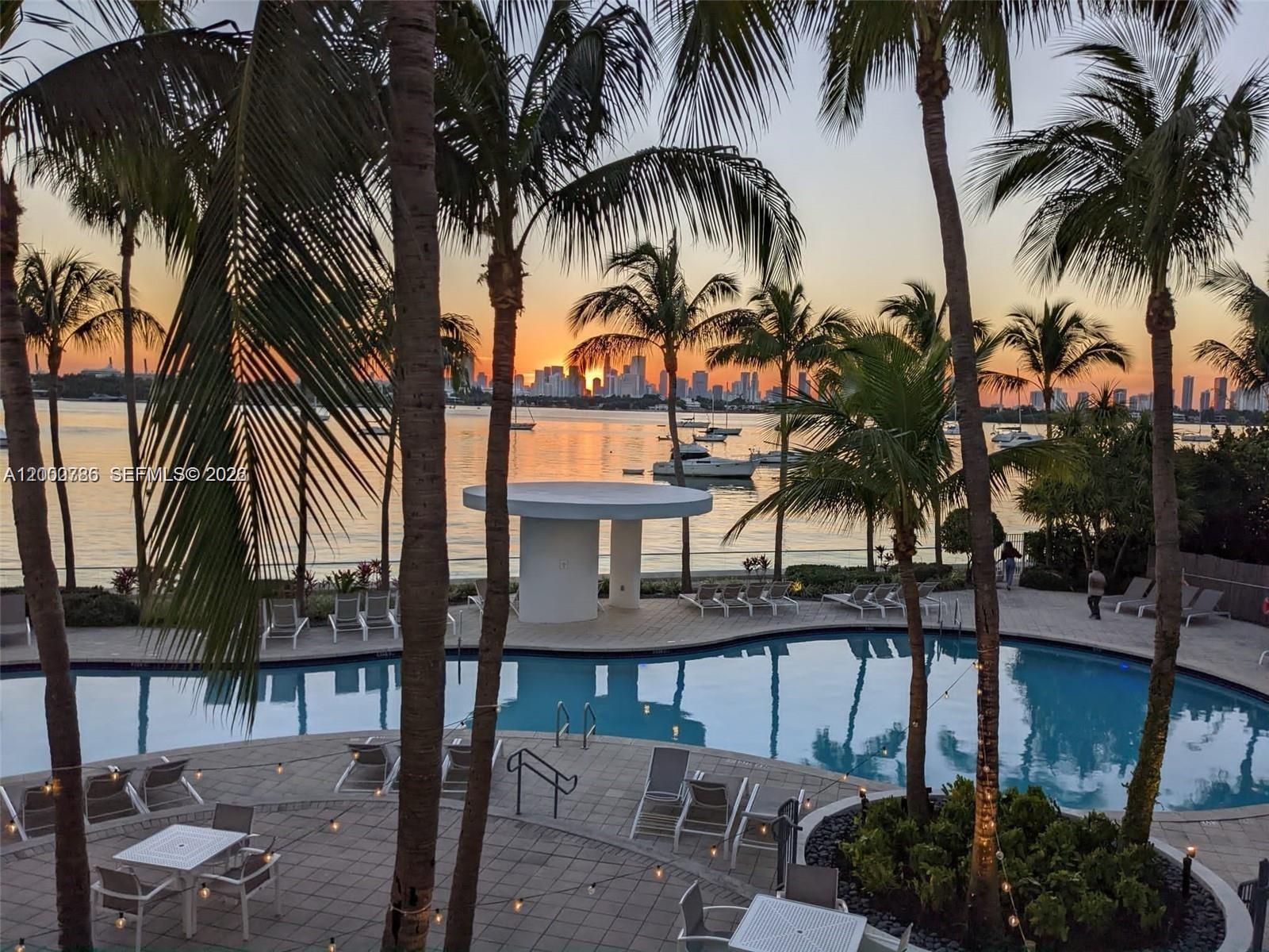 image The Waverly at South Beach26