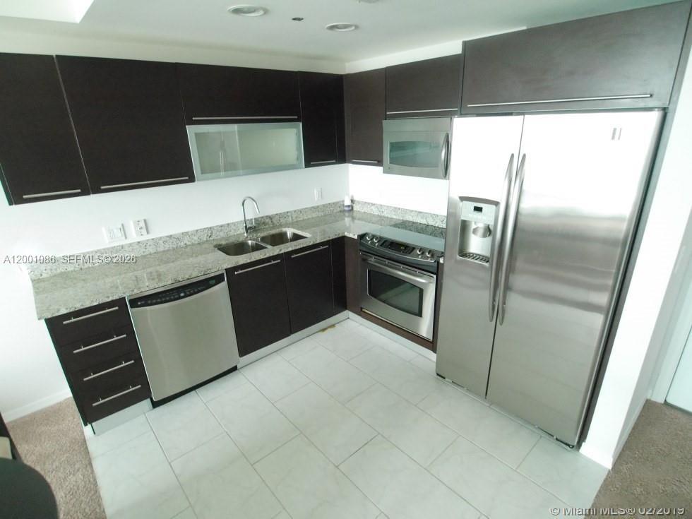 image The Plaza on Brickell West1