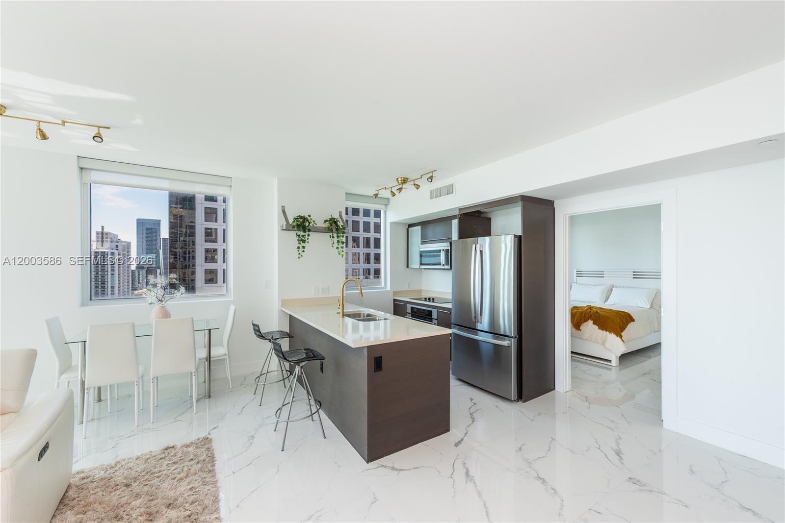 image 500 Brickell East9