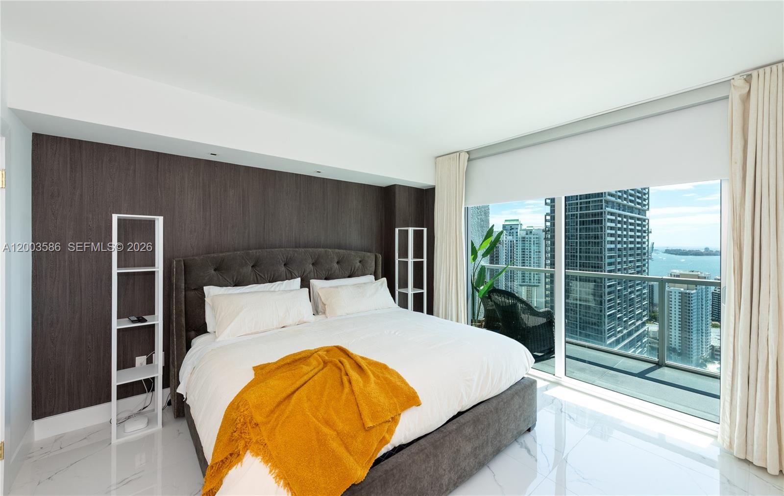 image 500 Brickell East11