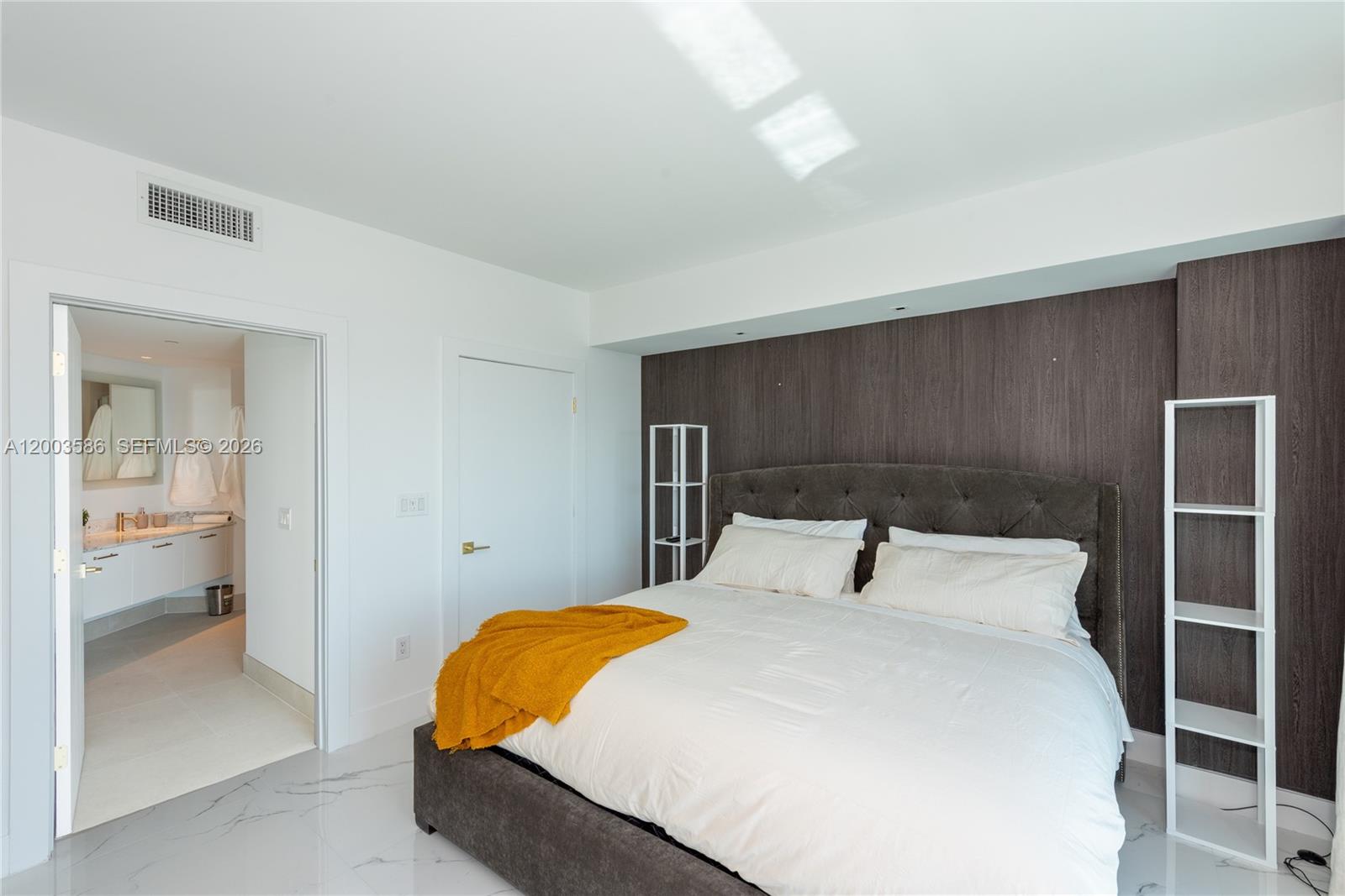image 500 Brickell East12