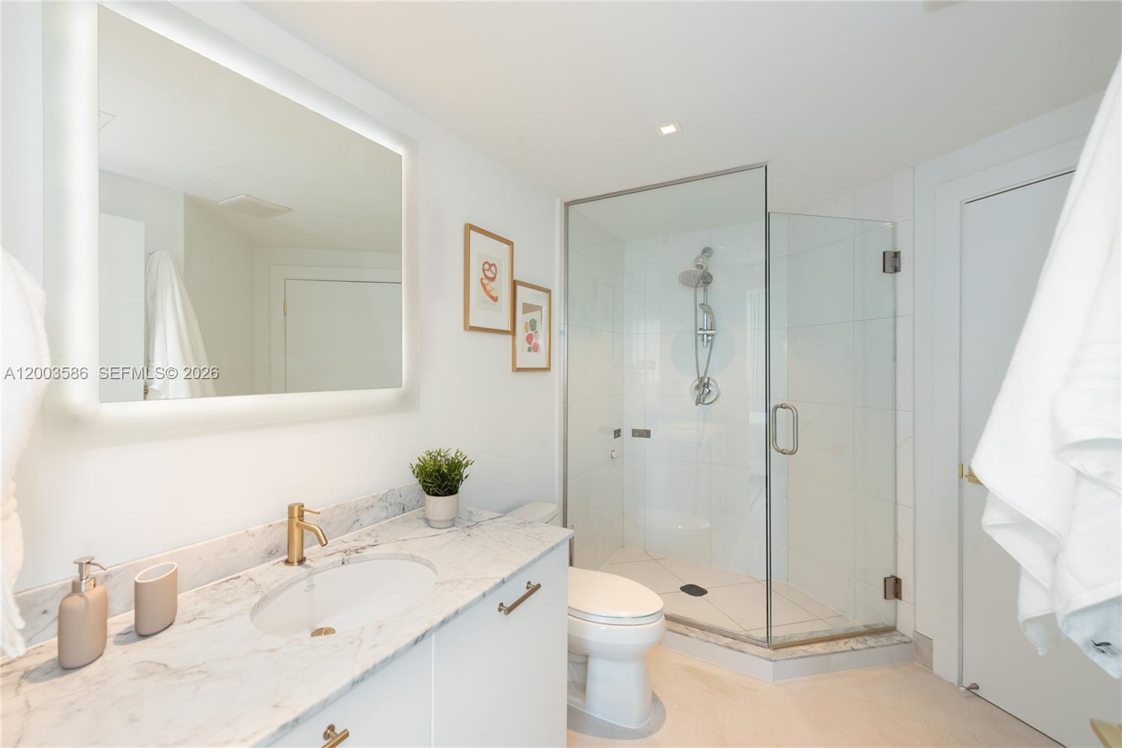 image 500 Brickell East16