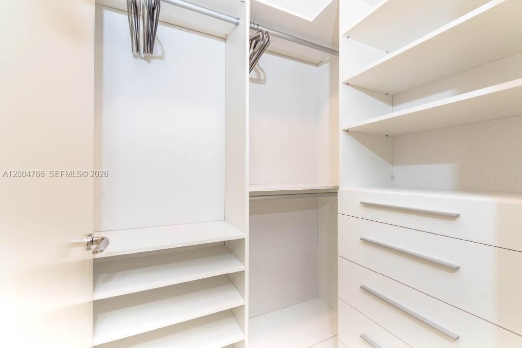 16901 Collins Ave #1404 Sunny Isles Beach, FL 33160