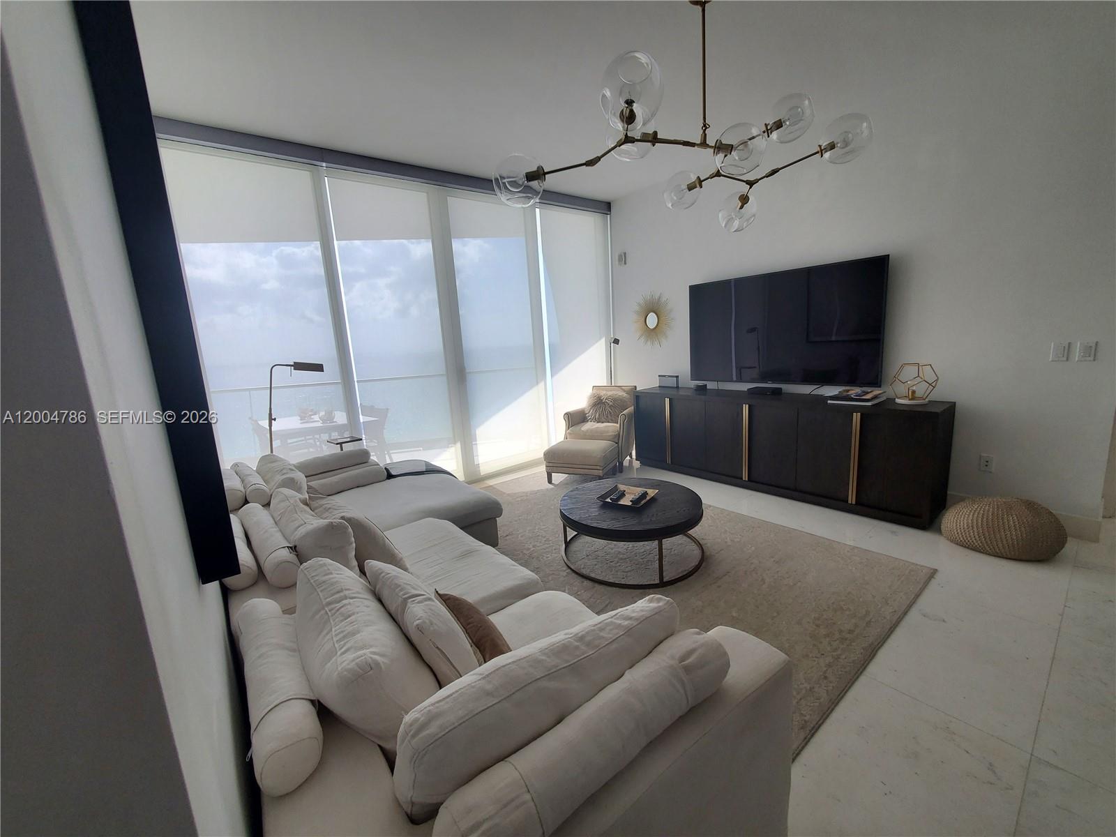16901 Collins Ave #1404 Sunny Isles Beach, FL 33160
