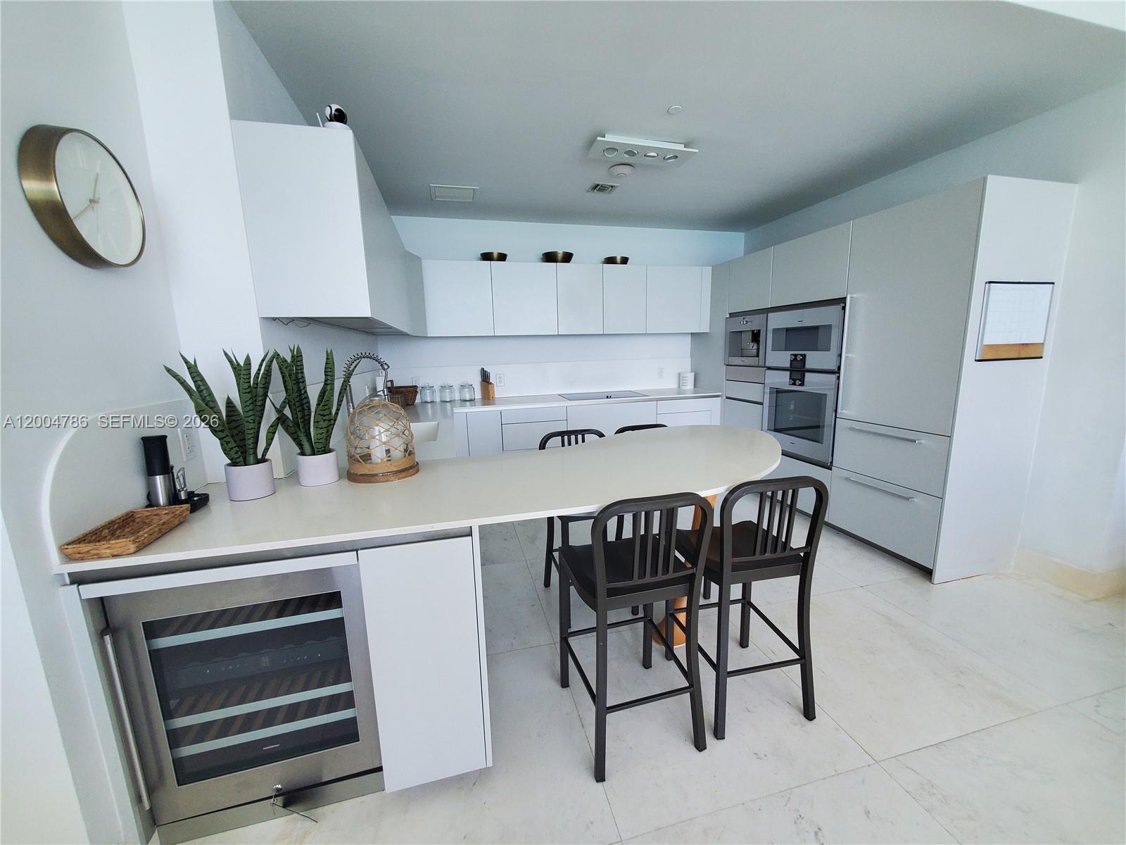 16901 Collins Ave #1404 Sunny Isles Beach, FL 33160