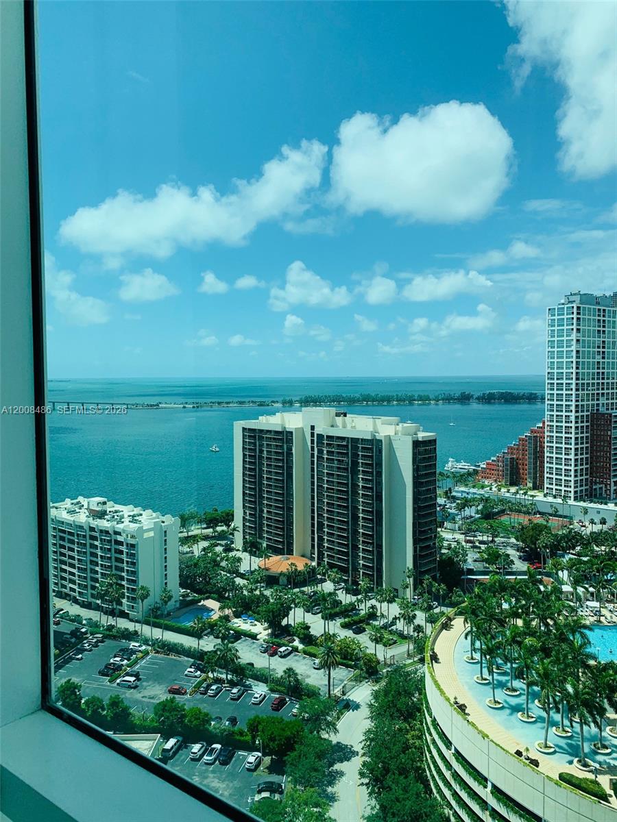image Emerald at Brickell10