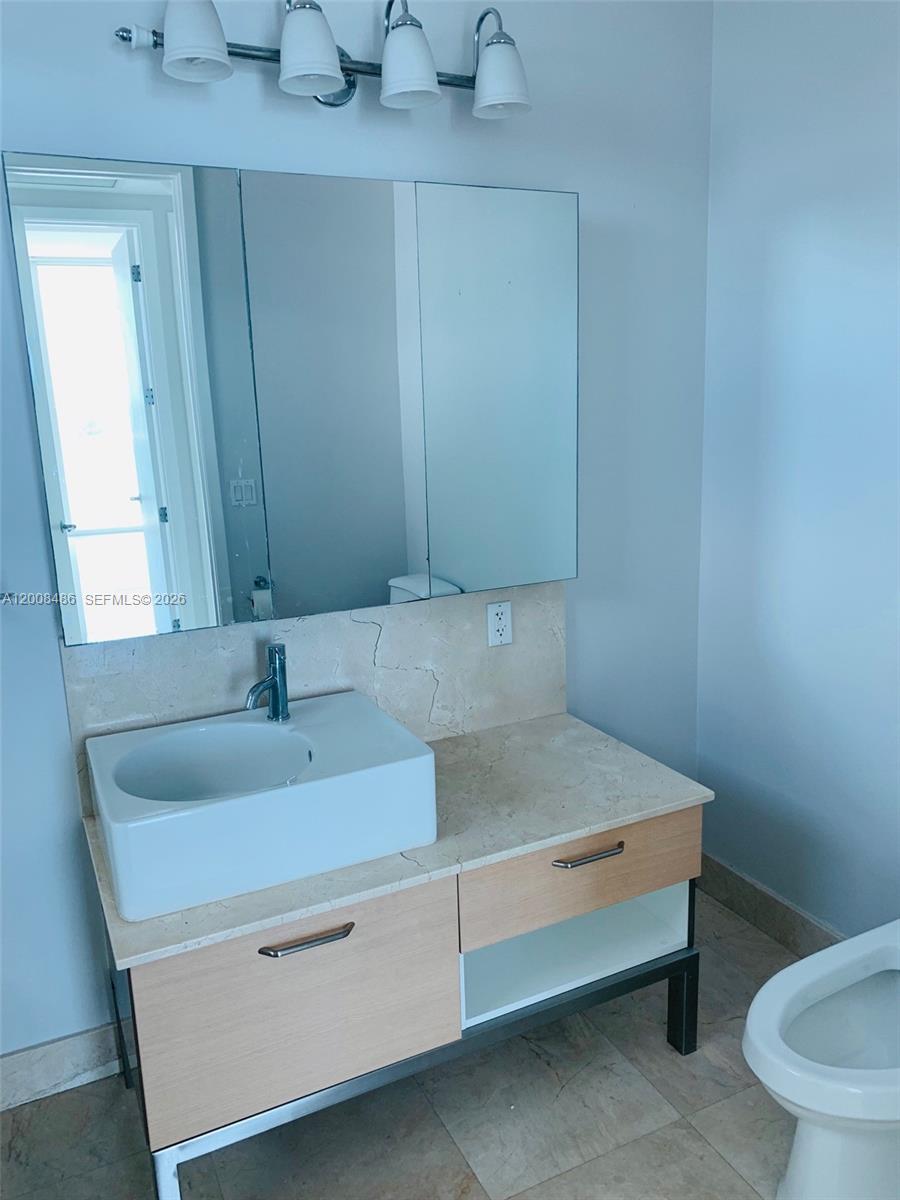 image Emerald at Brickell11