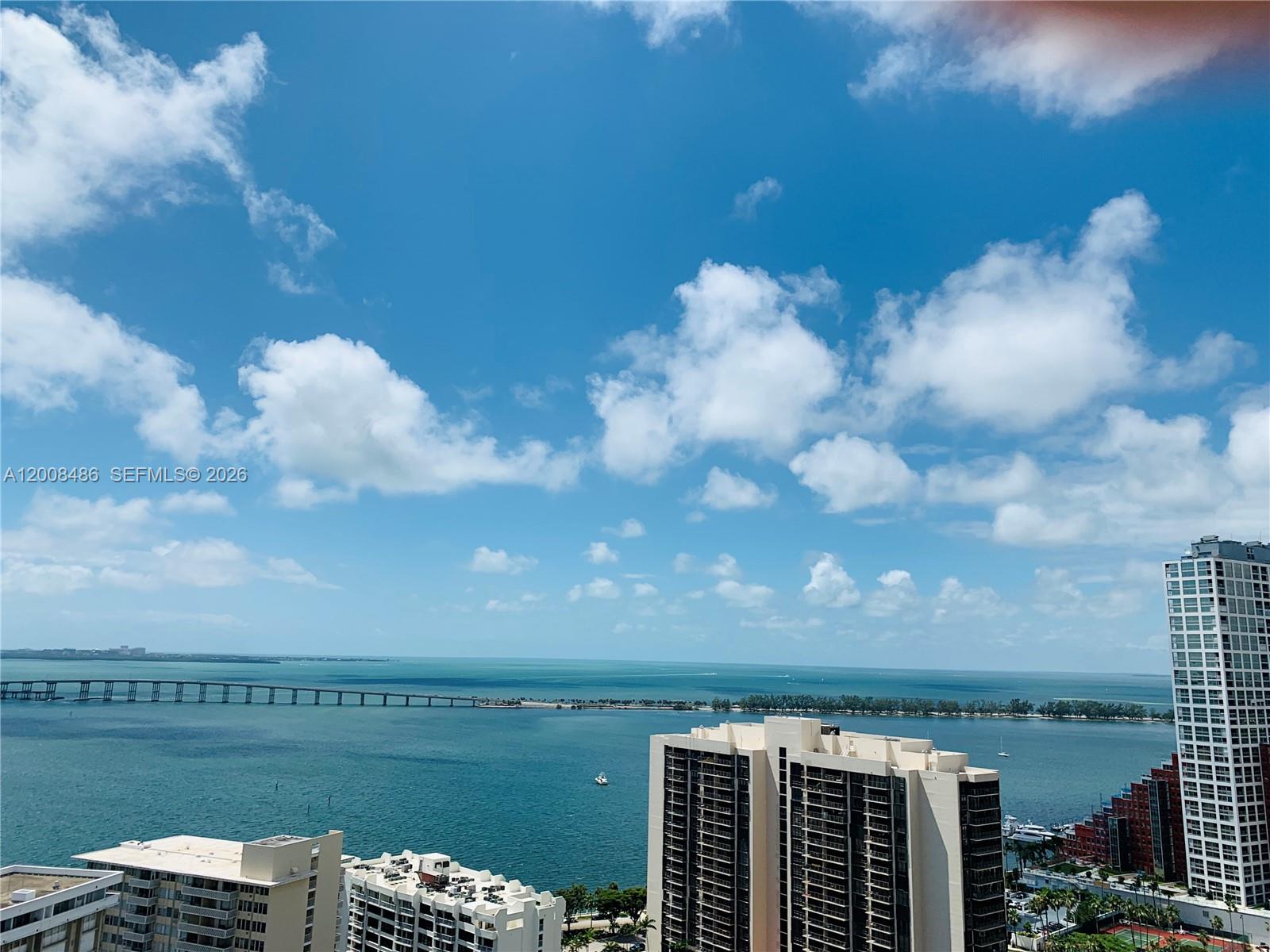 image Emerald at Brickell1