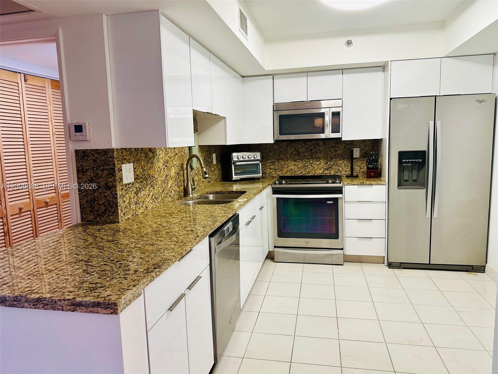 19101 NE 36th Ct #2509 Aventura, FL 33180