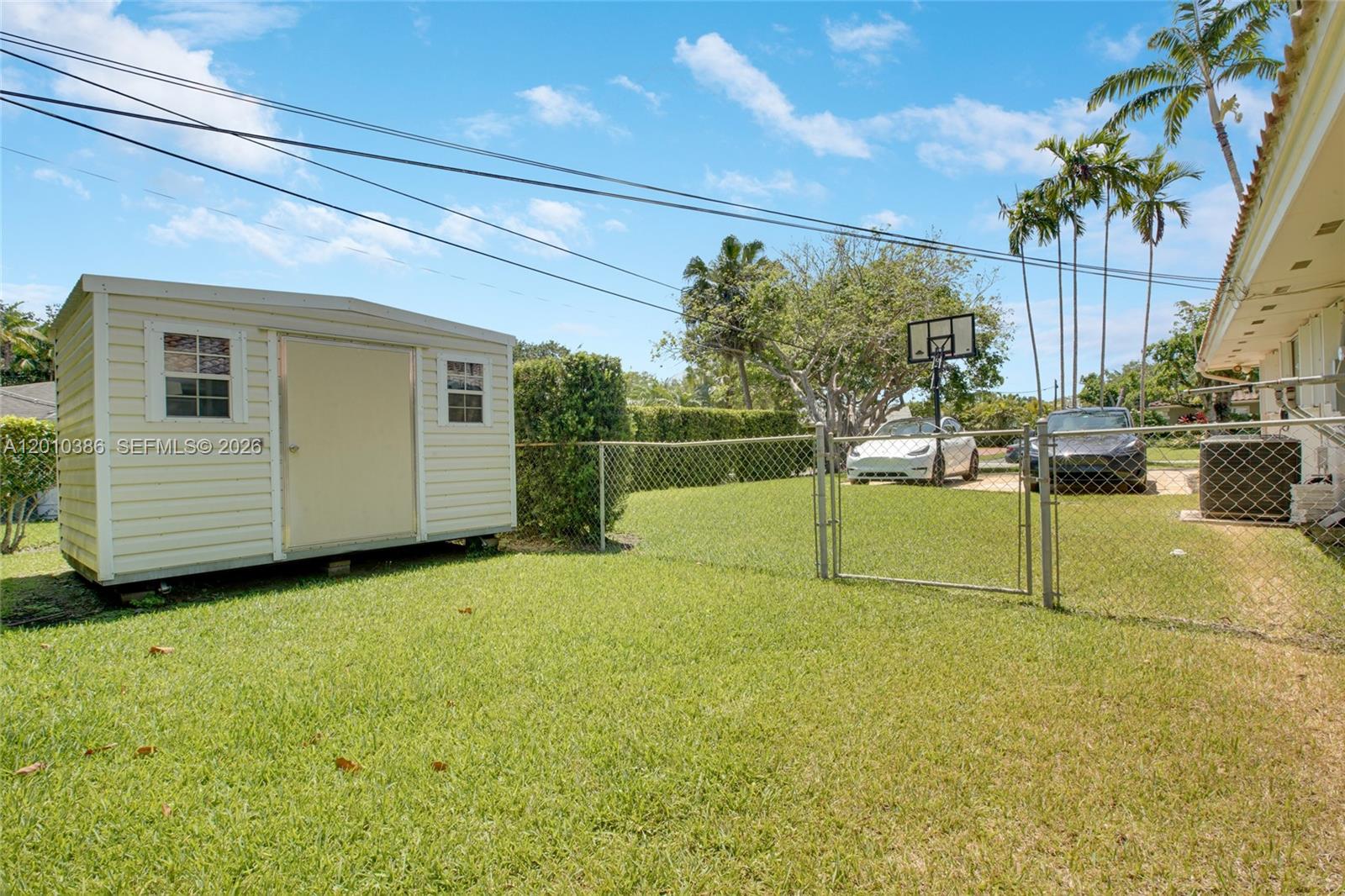 7175 SW 117th Ter Pinecrest, FL 33156