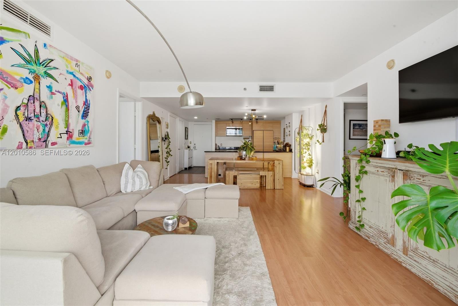 50 Biscayne Blvd #2911 Miami, FL 33132
