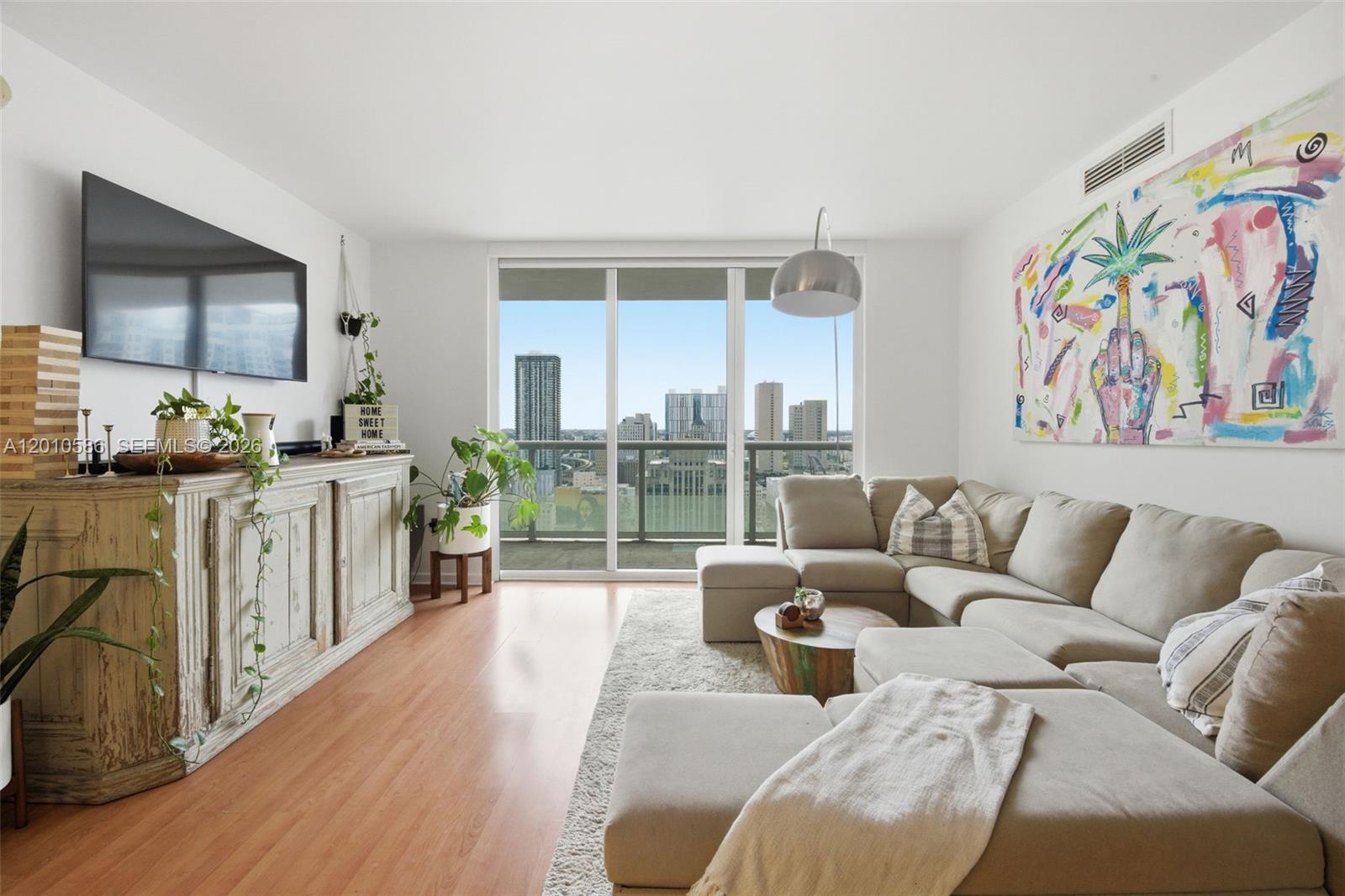 50 Biscayne Blvd #2911 Miami, FL 33132