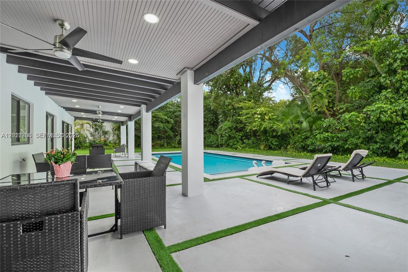 17203 SW 78th Pl Palmetto Bay, FL 33157