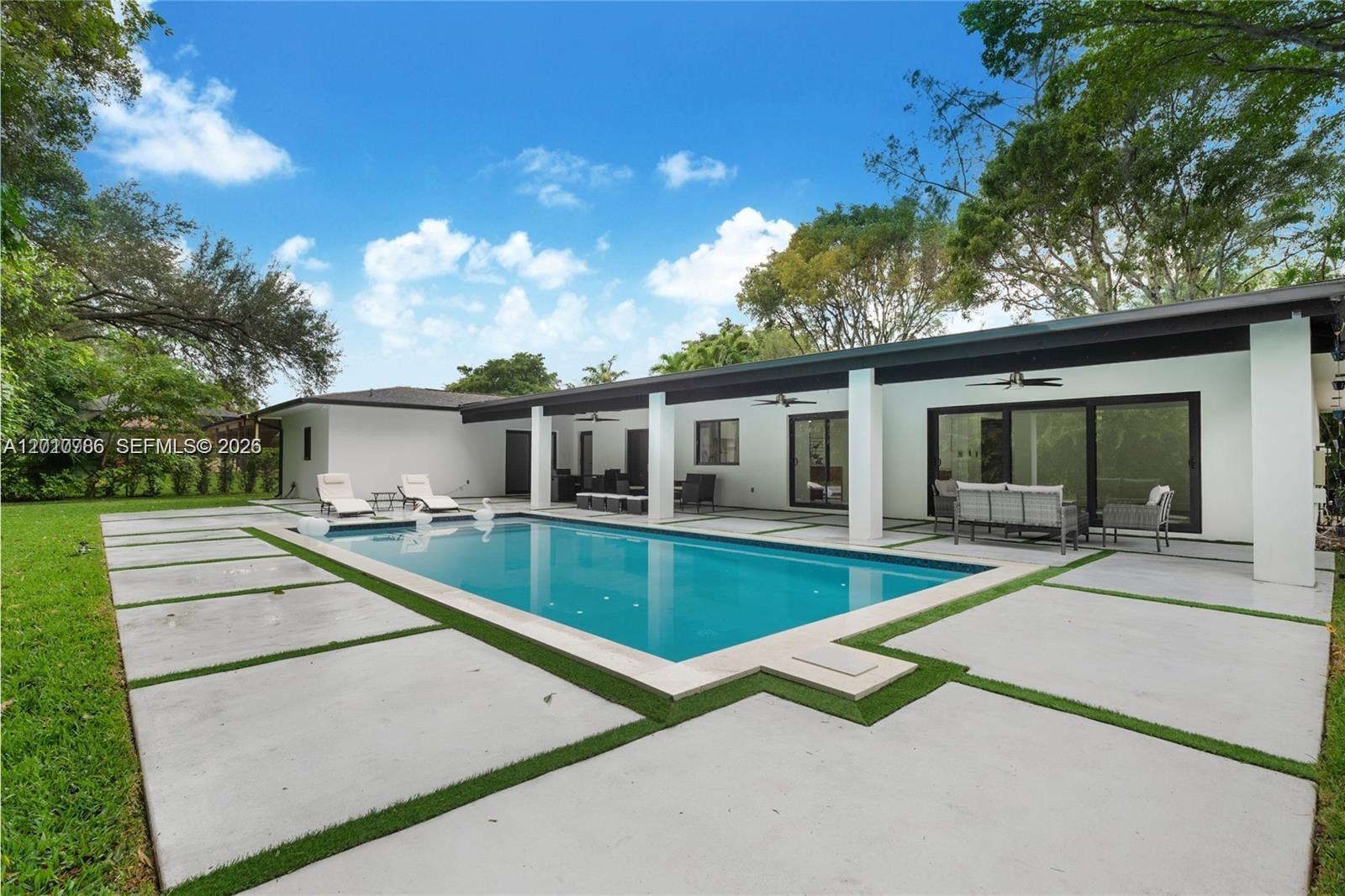 17203 SW 78th Pl Palmetto Bay, FL 33157