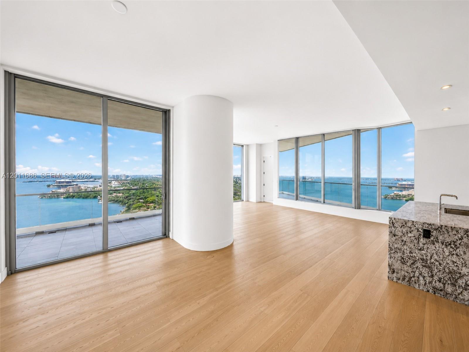 image Una Residences0