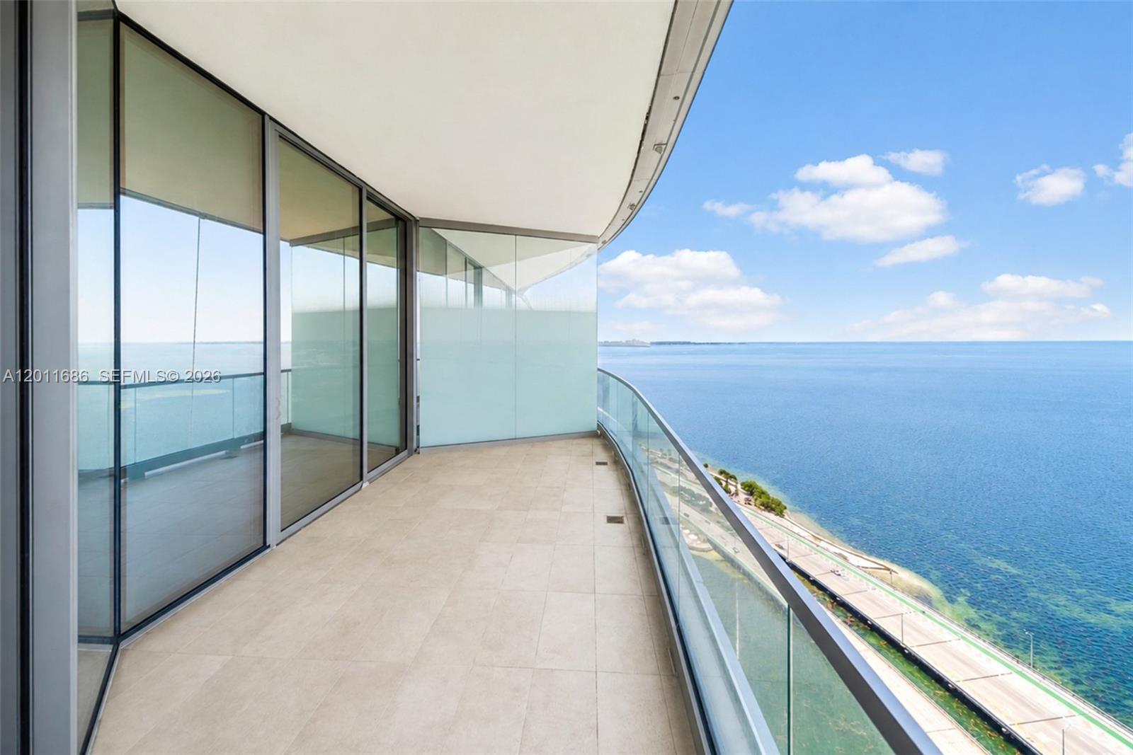 image Una Residences17