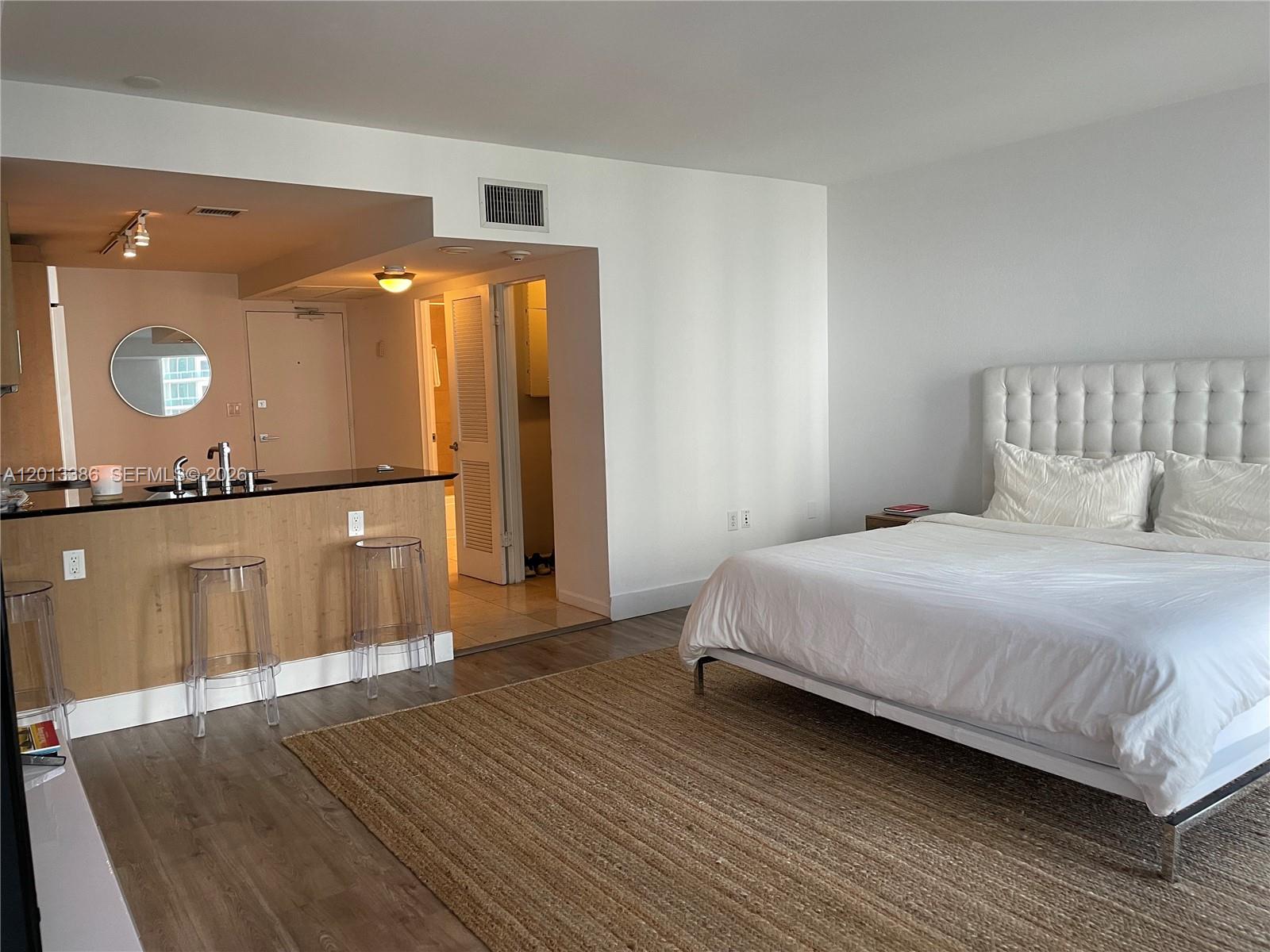 image Harbour House7