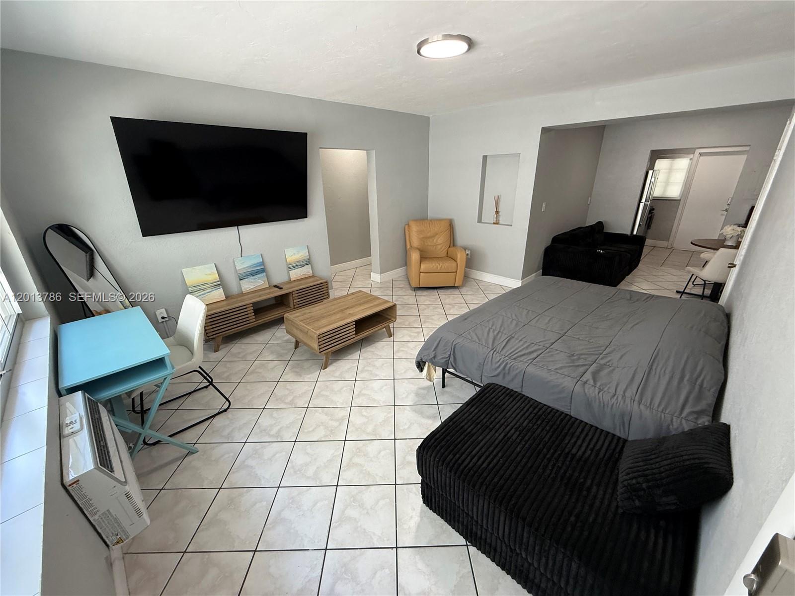 951 Jefferson Ave #1