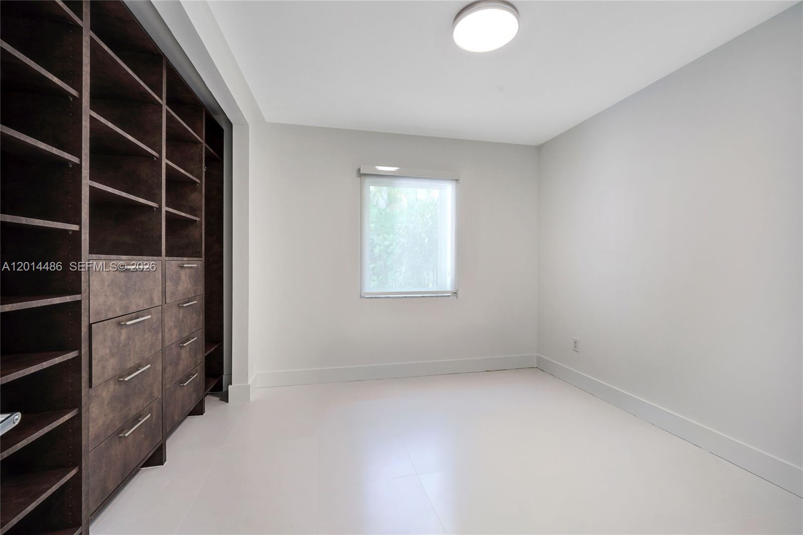 711 Sunset Dr Coral Gables, FL 33143