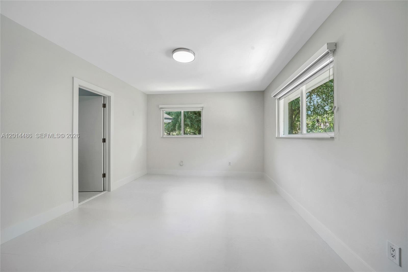 711 Sunset Dr Coral Gables, FL 33143