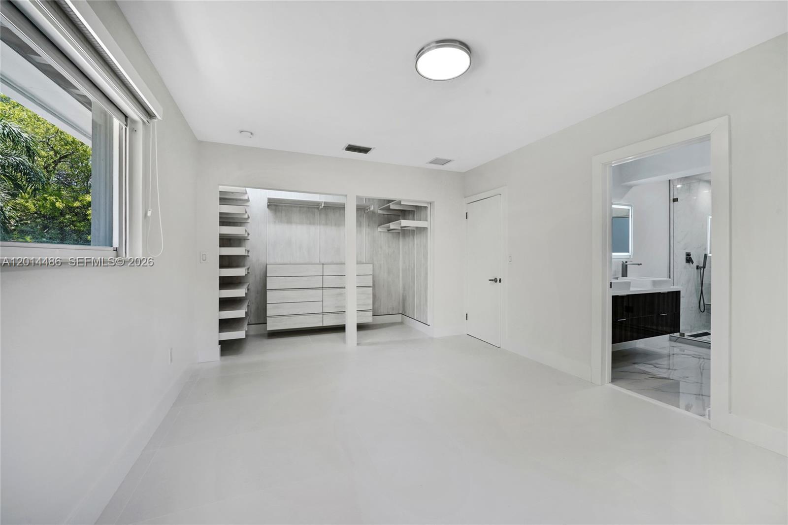 711 Sunset Dr Coral Gables, FL 33143