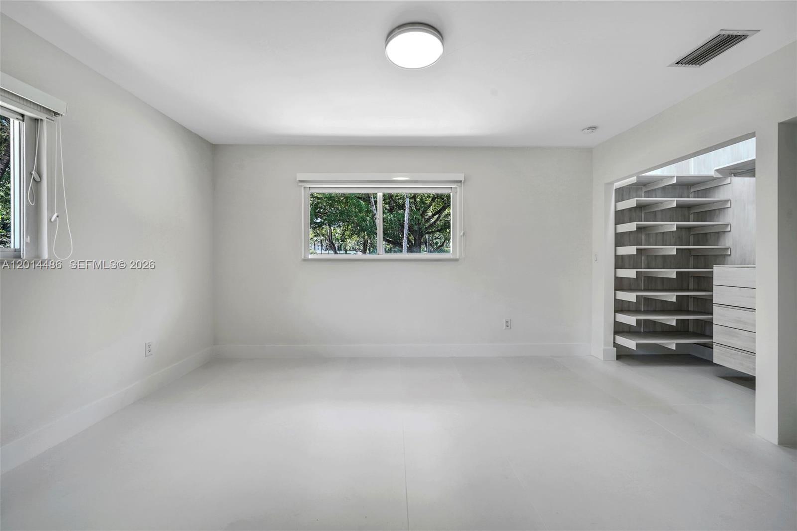 711 Sunset Dr Coral Gables, FL 33143