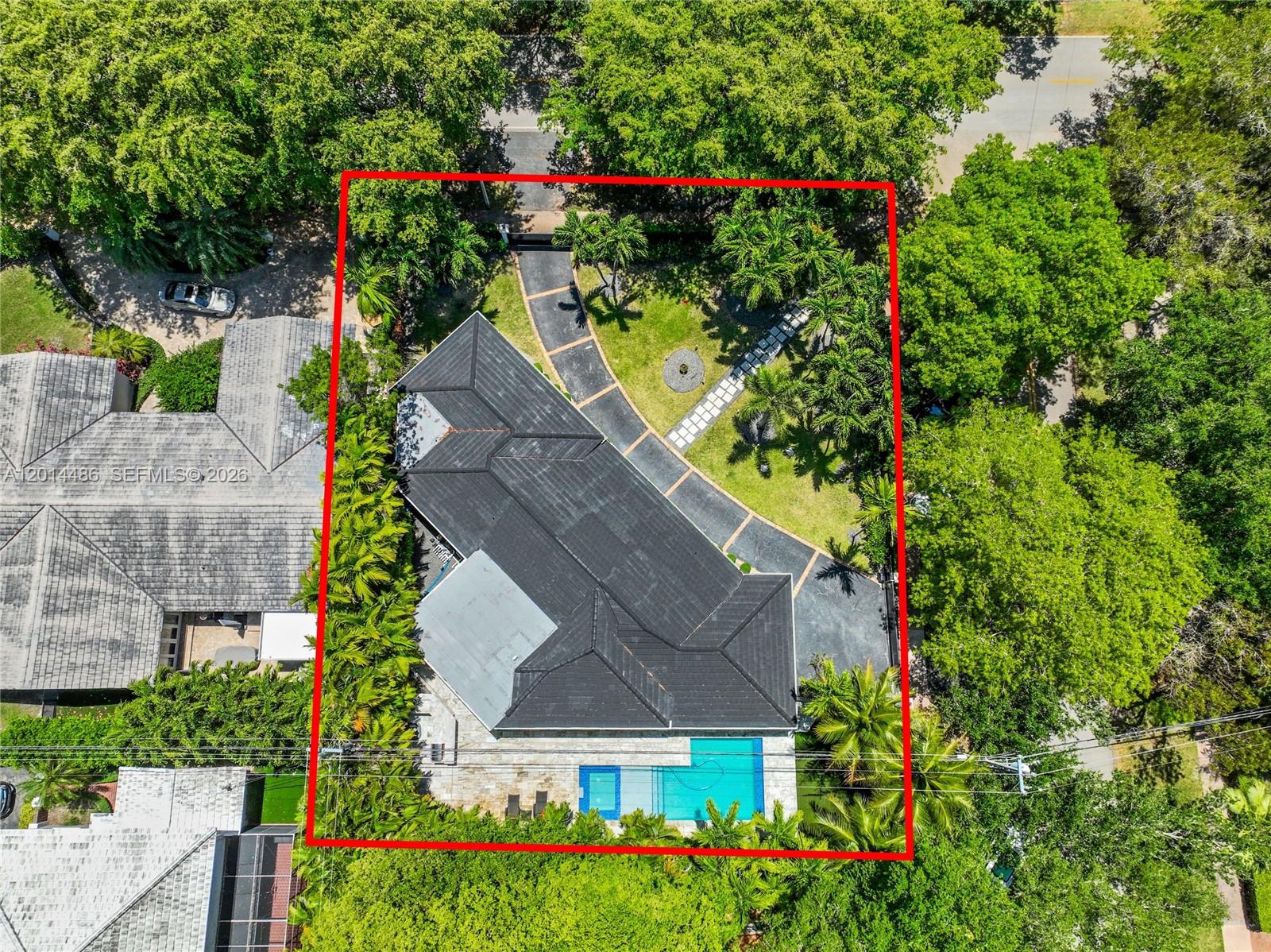 711 Sunset Dr Coral Gables, FL 33143