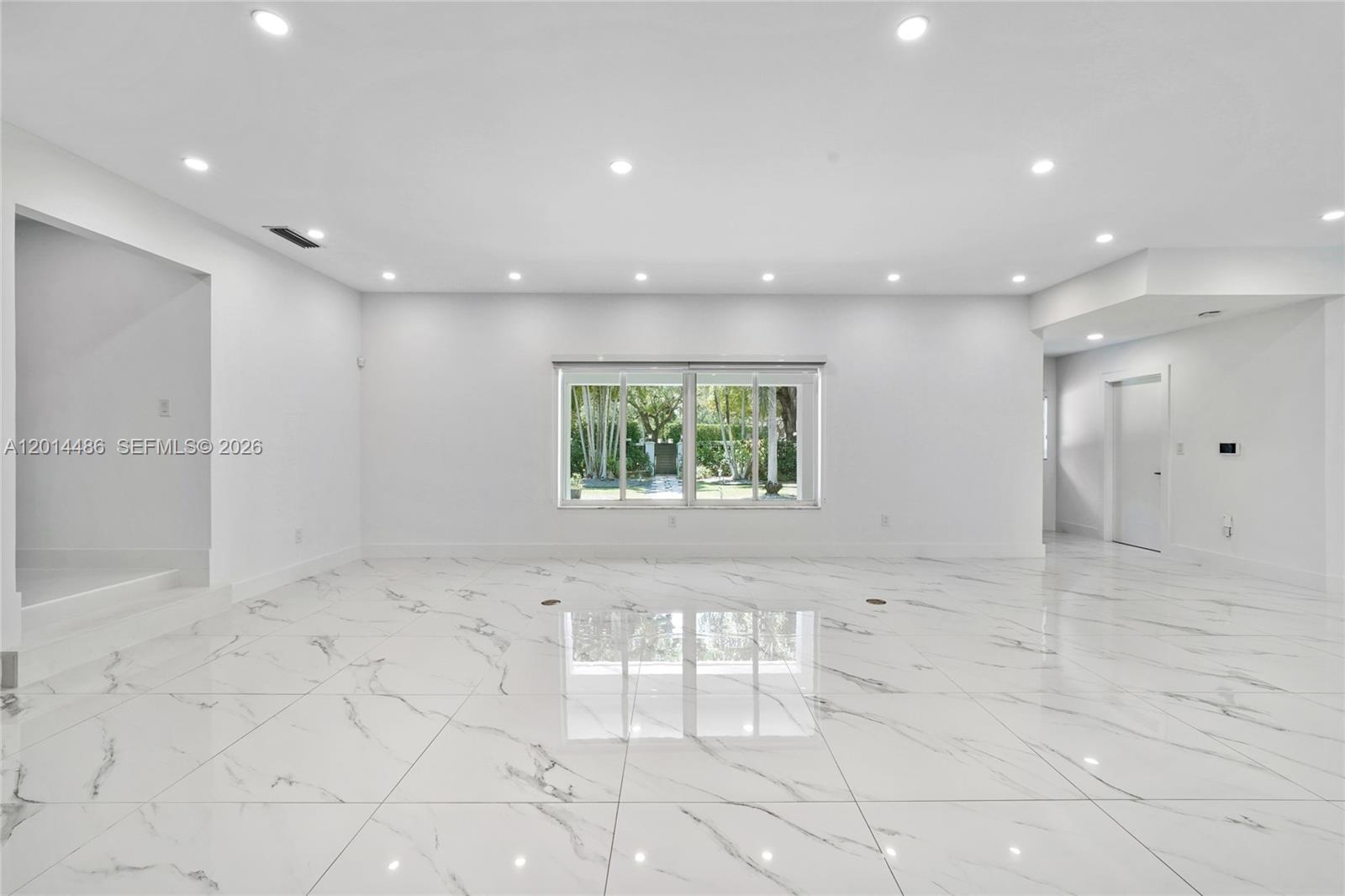 711 Sunset Dr Coral Gables, FL 33143