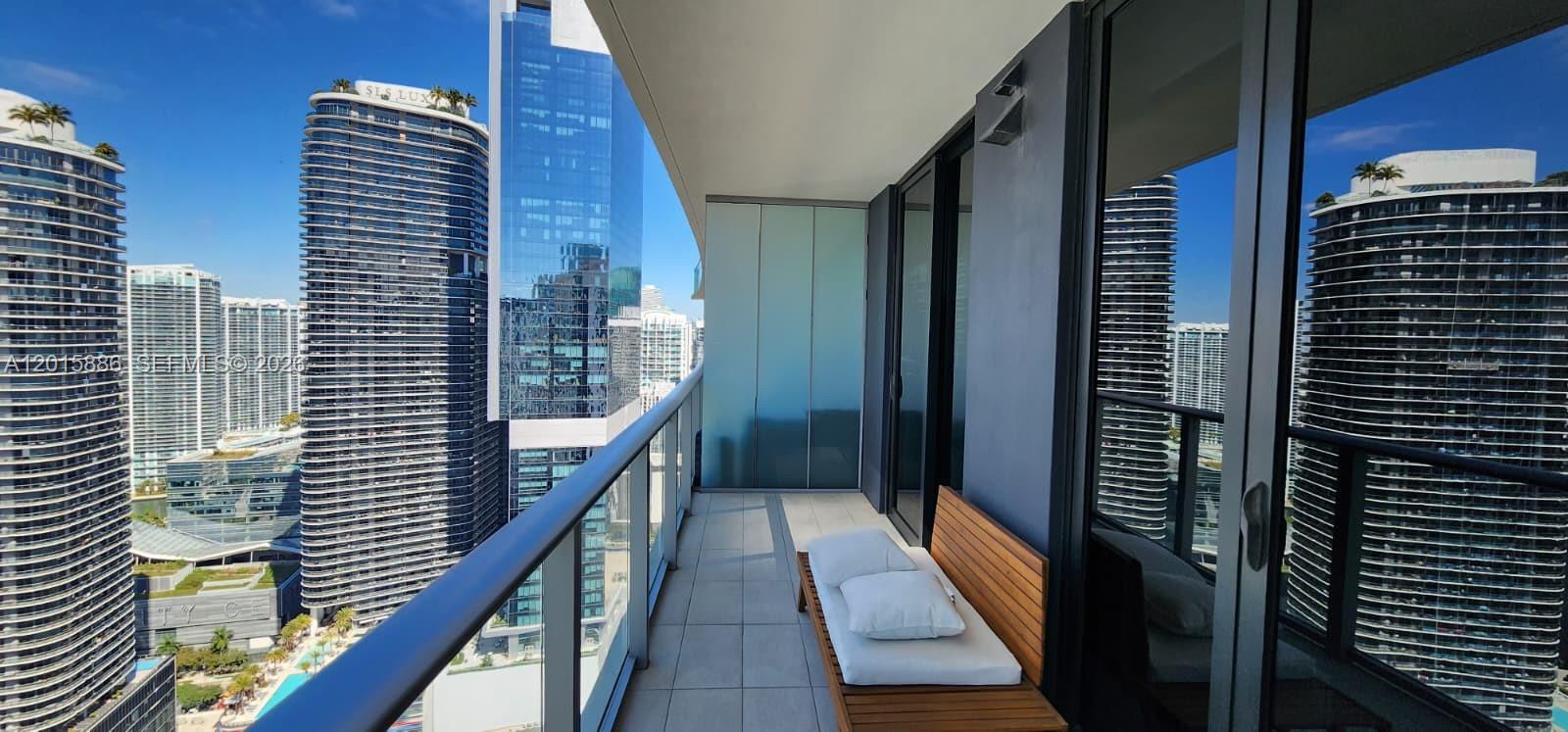 image 1010 Brickell11