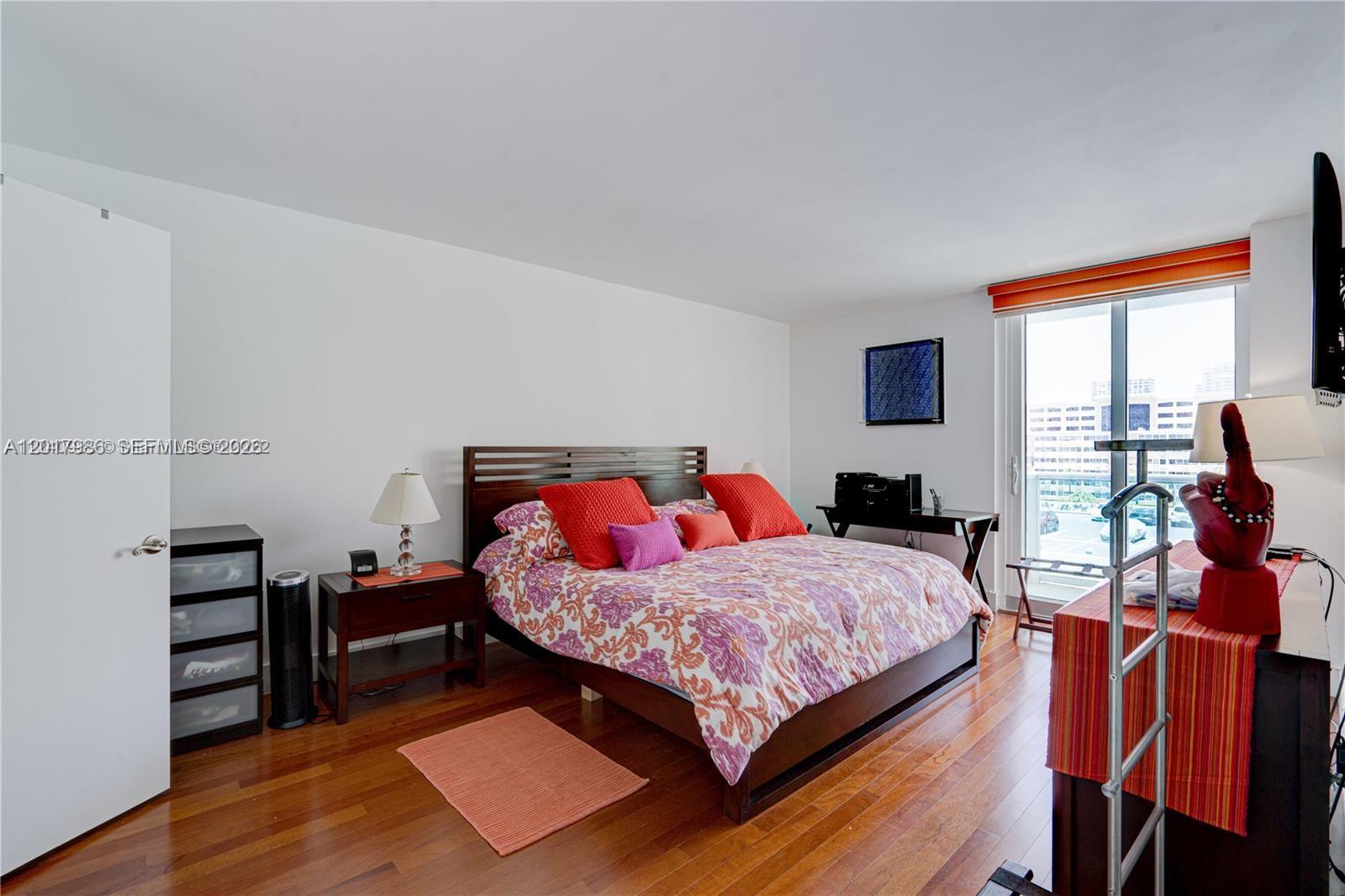 image Arlen House East13