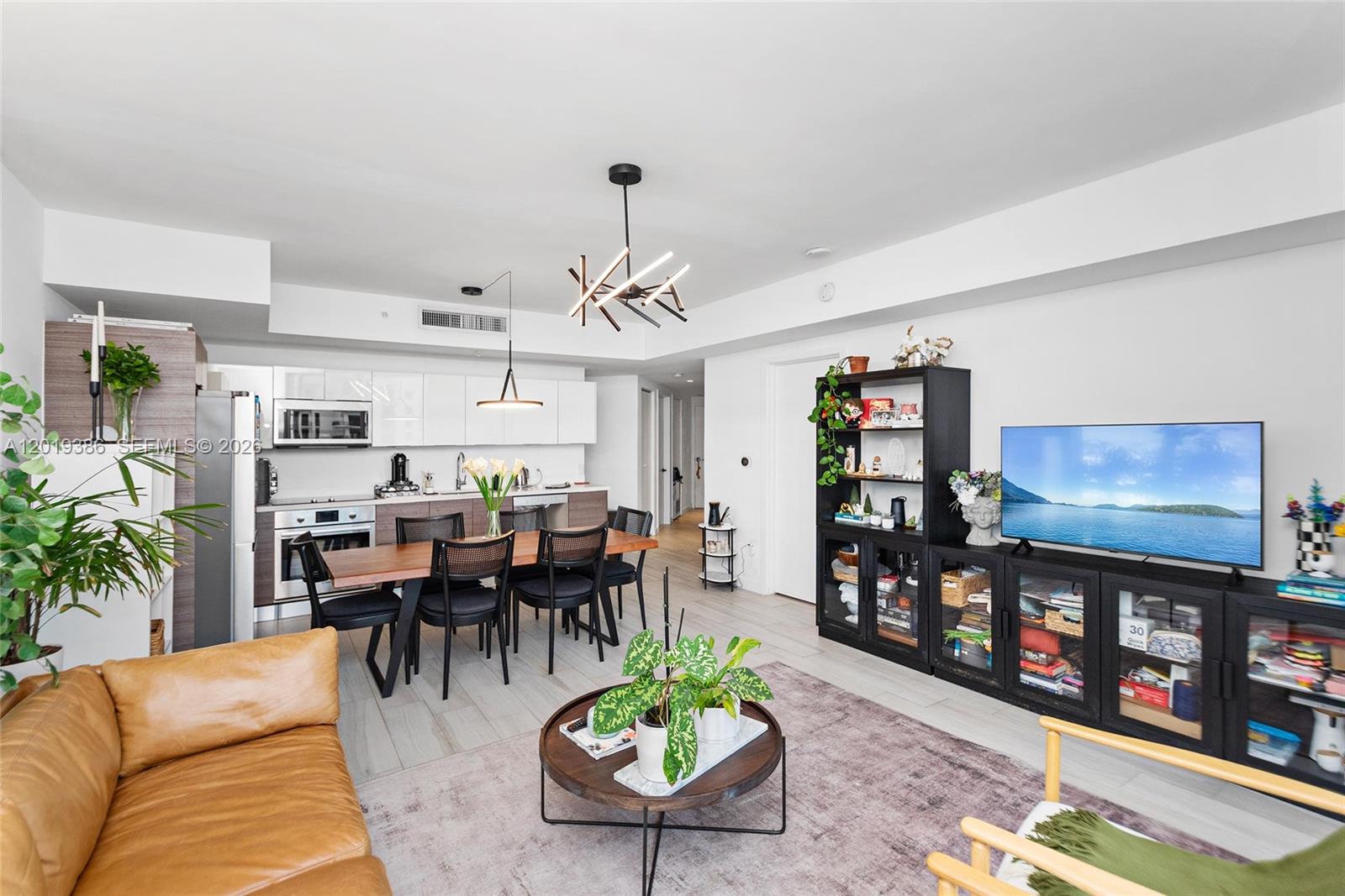 1010 SW 2nd Ave #1709 Miami, FL 33130
