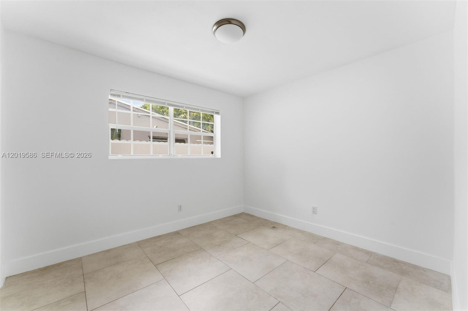 14731 NE 8th Ct Miami, FL 33161