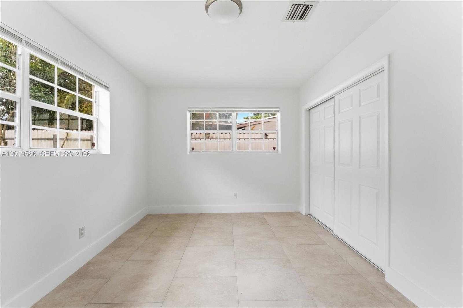 14731 NE 8th Ct Miami, FL 33161