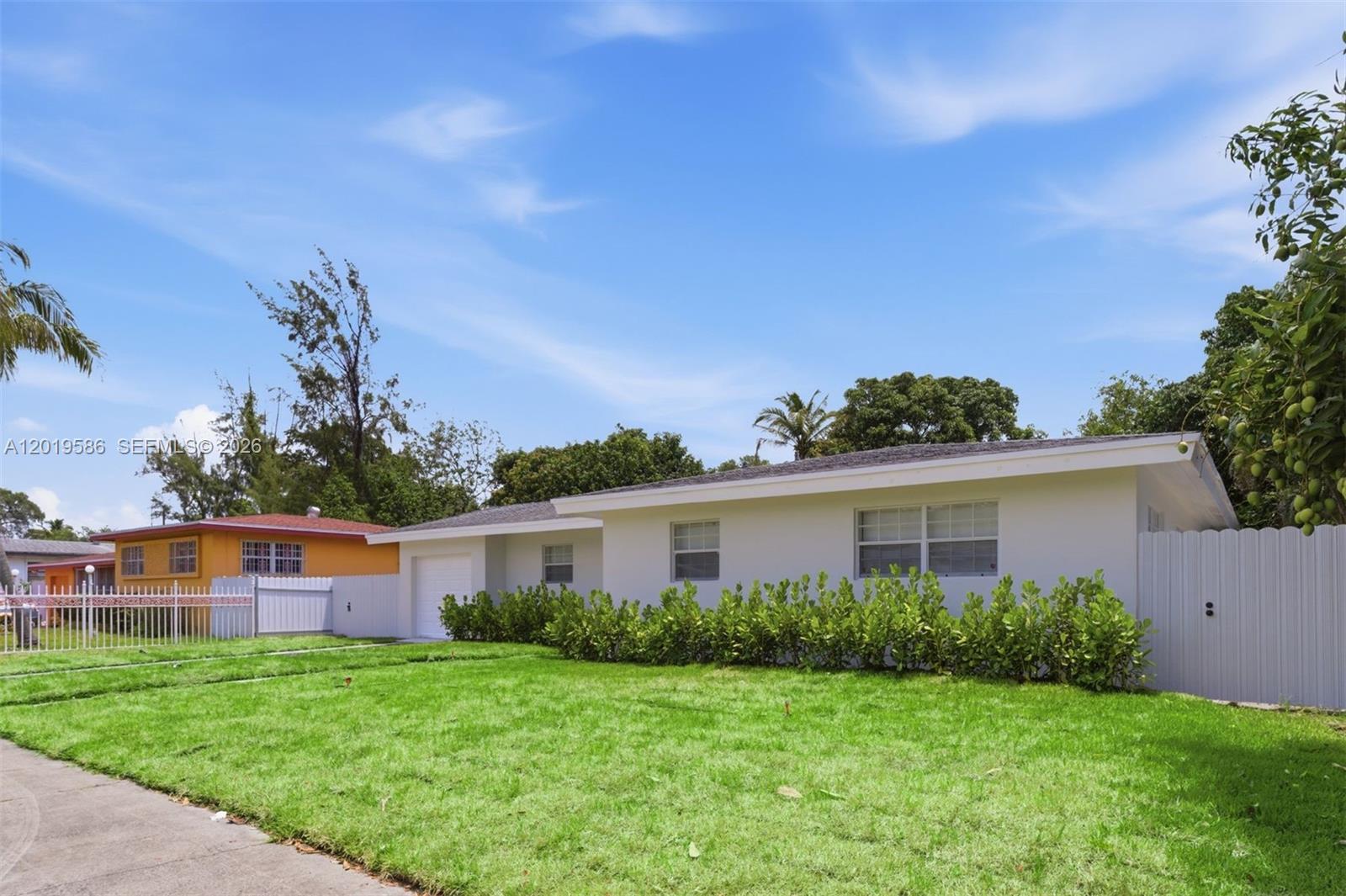 14731 NE 8th Ct Miami, FL 33161