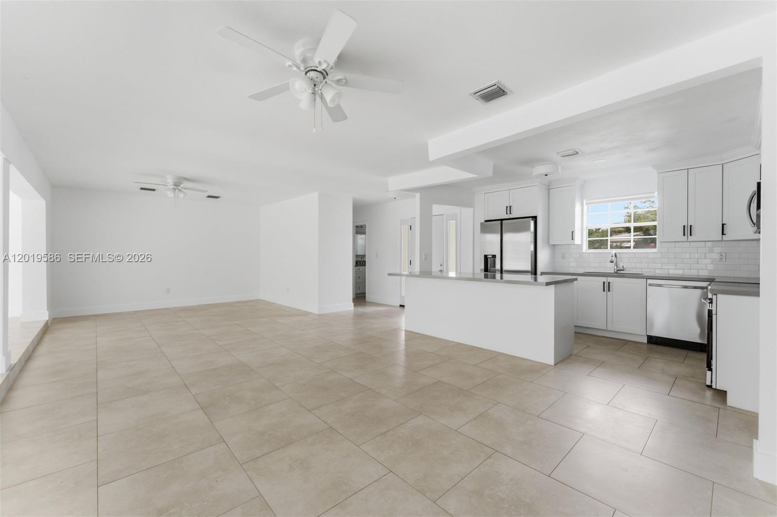 14731 NE 8th Ct Miami, FL 33161